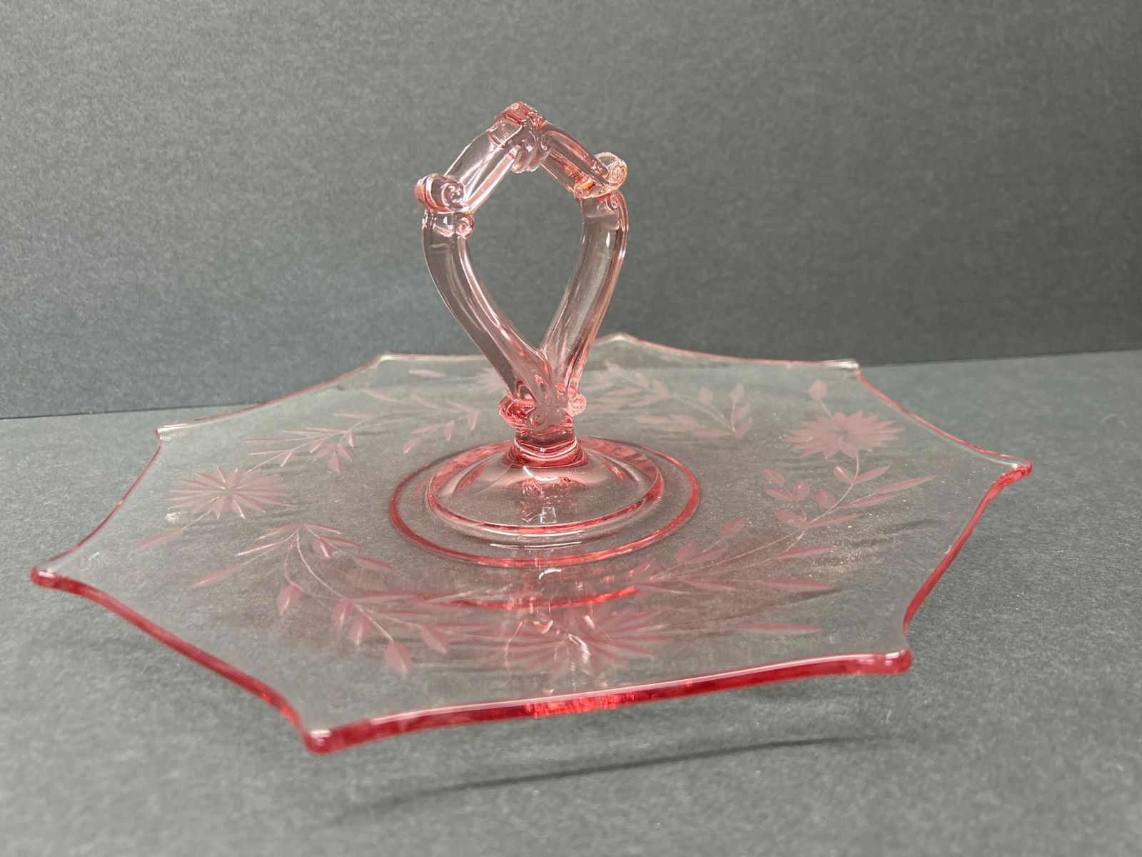 Etched Pink Depression Glass Sandwich Tray With Handle - 3