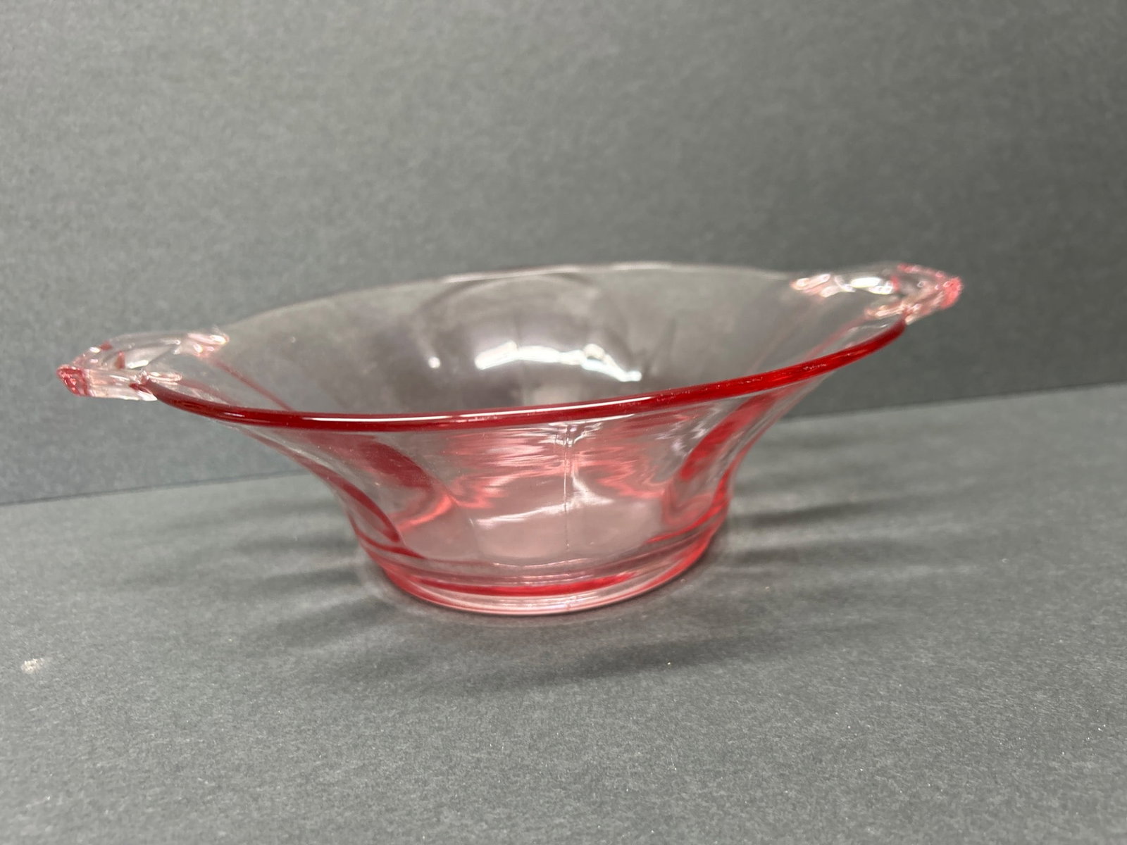 Pink Glass Bowl With Two Handles, Diameter Approx. 8 Inches - 2