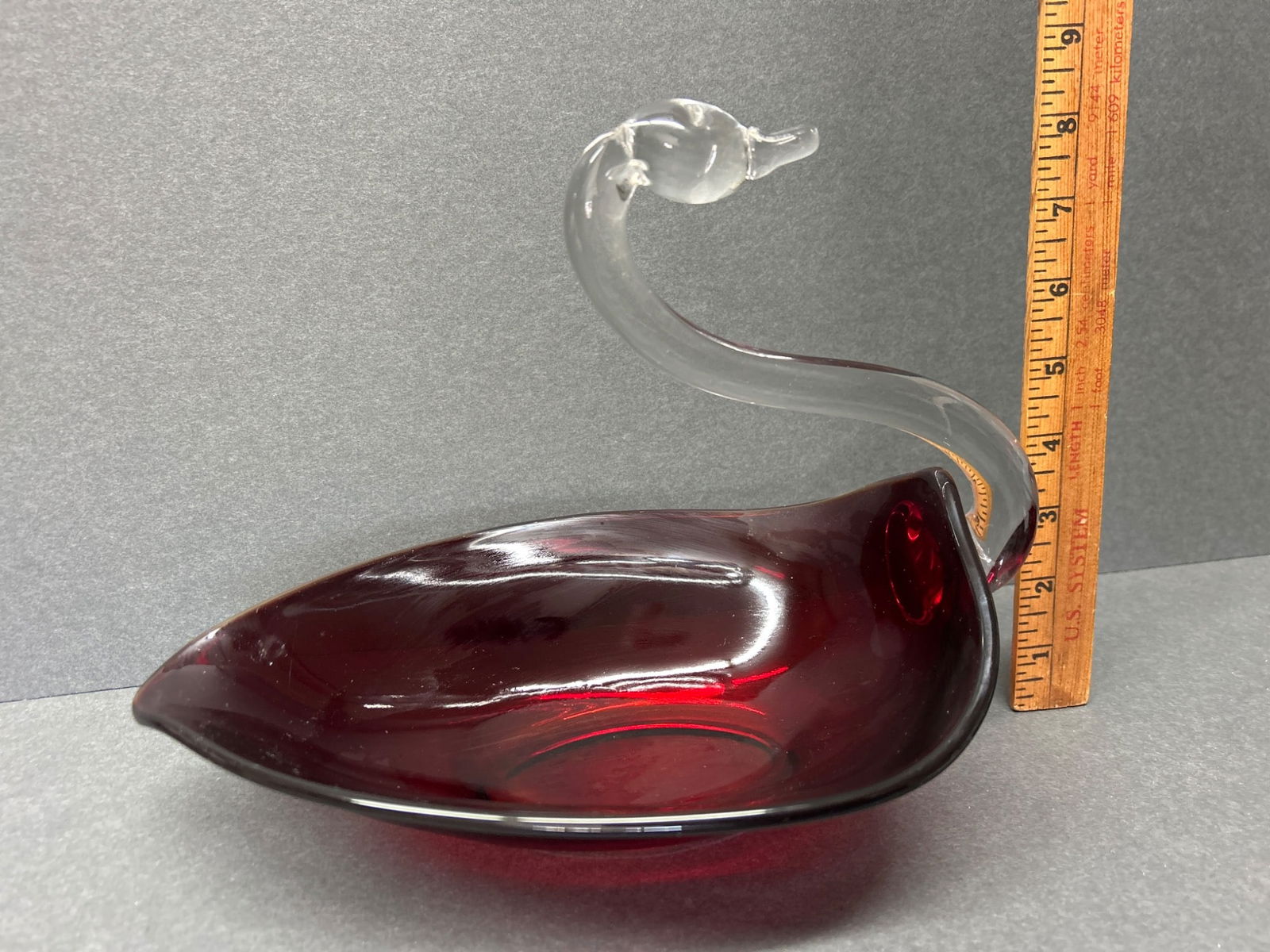 Red Glass Swan-Shaped Bowl With Clear Glass Neck and Head - 5