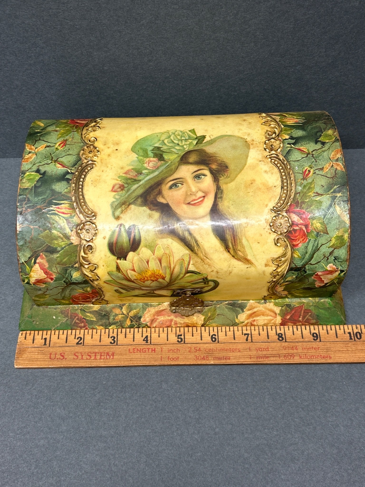 Decorative Wooden Box With Floral Motif and Portrait Design - 5