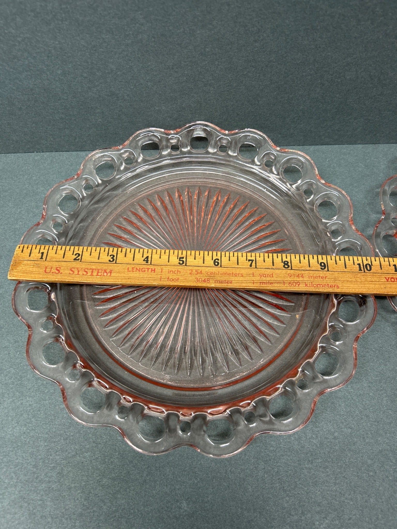 Clear Glass Plates With Scalloped and Open Loop Edge, 7.5 Inches - 4