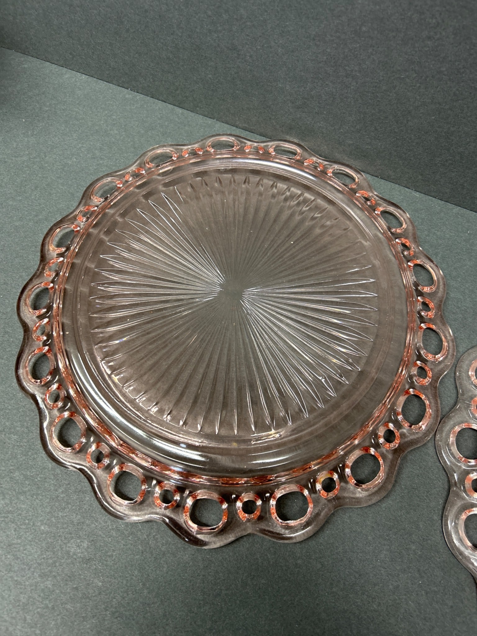 Clear Glass Plates With Scalloped and Open Loop Edge, 7.5 Inches - 7