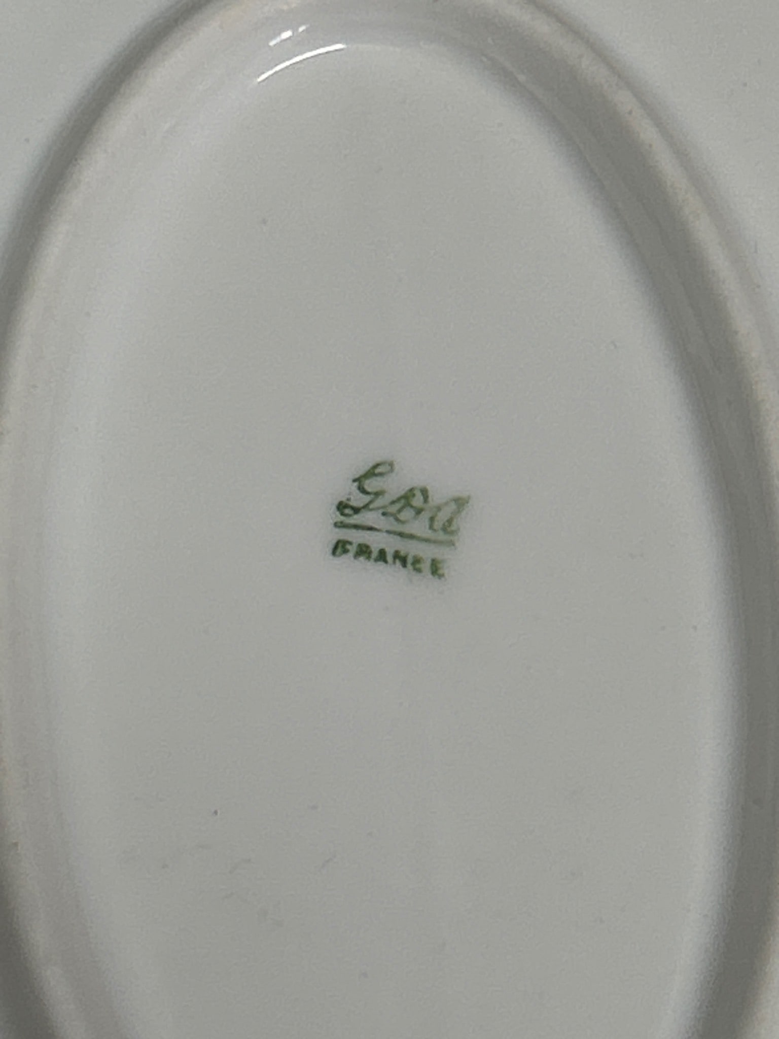 GDA Limoges Porcelain Oval Serving Dish With Floral Design and Gold Accents - 7