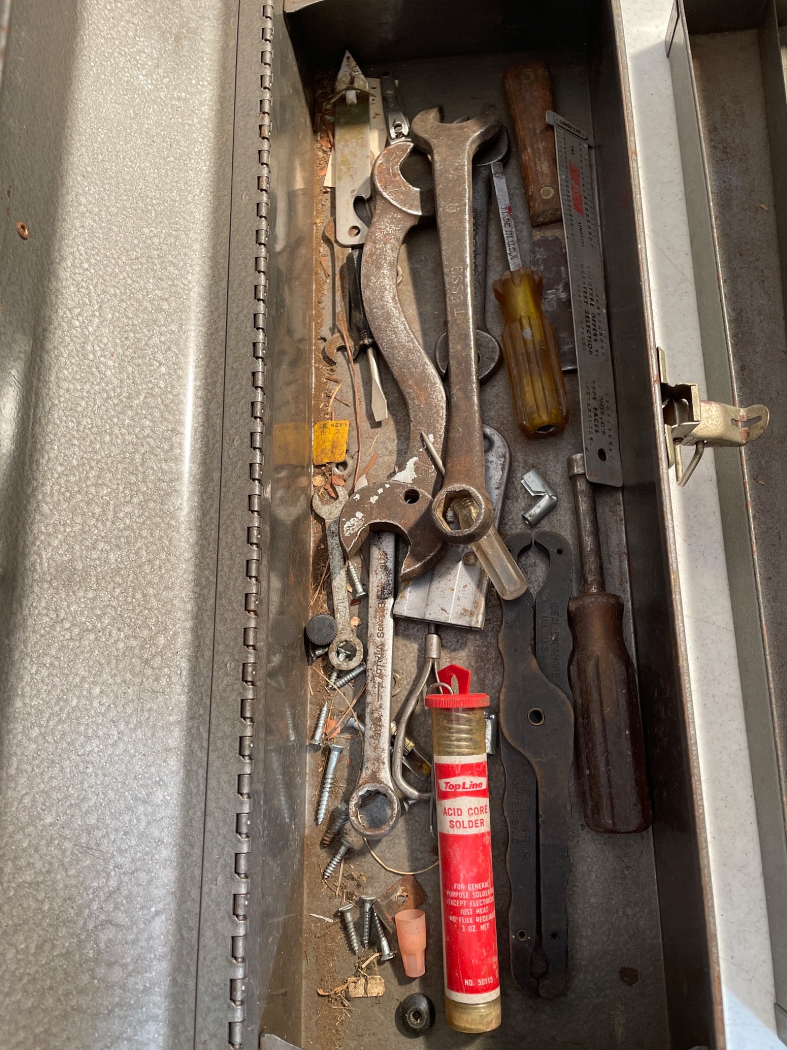 Craftsman Metal Toolbox With Assorted Tools - 3
