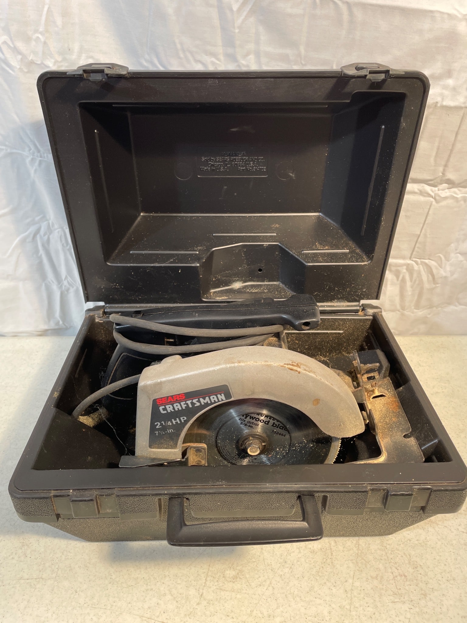 Craftsman 7-1/4 Inch Circular Saw Model 315.109040 with Case (1 of 3)