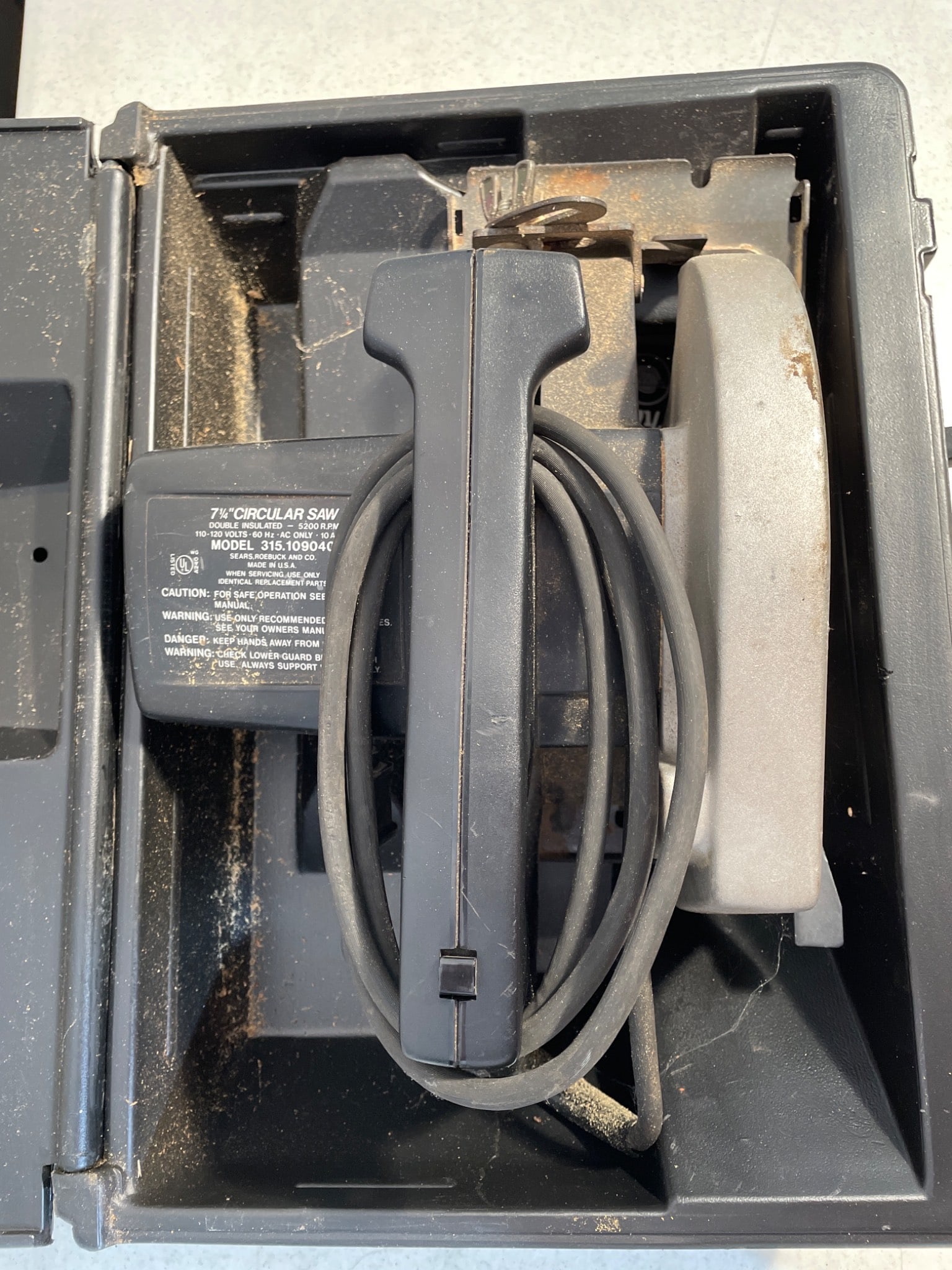 Craftsman 7-1/4 Inch Circular Saw Model 315.109040 with Case - 2