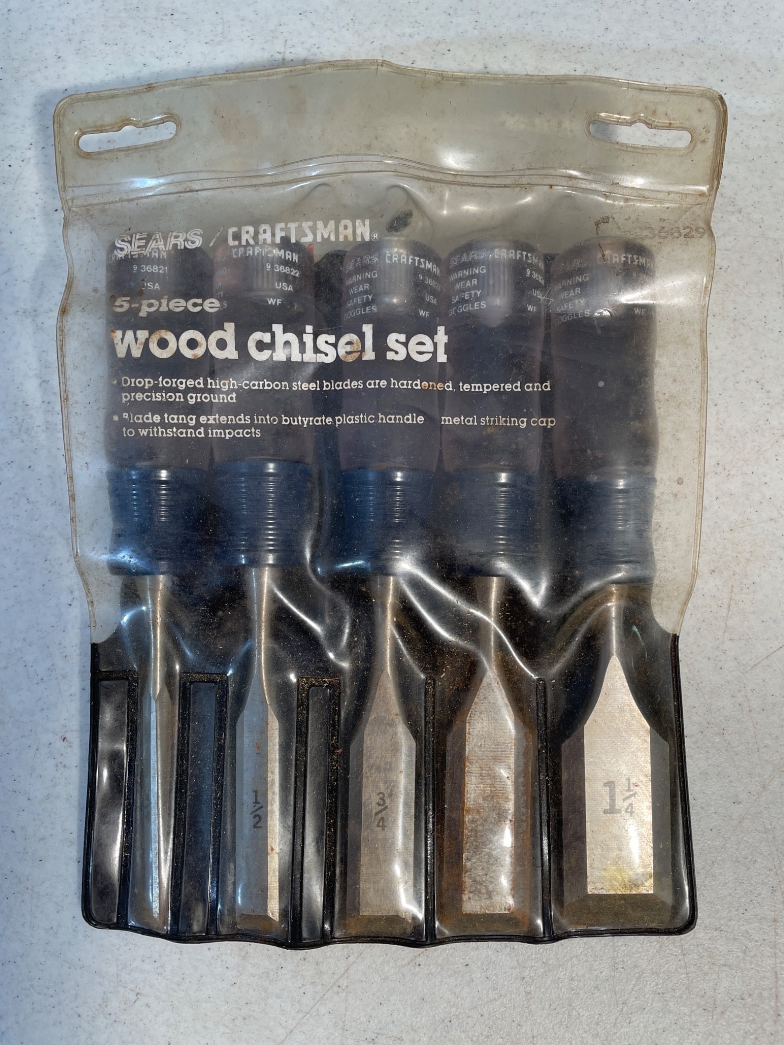 Craftsman 5-Piece Wood Chisel Set with Pouch: Craftsman 5-piece wood chisel set includes 1/4 in, 1/2 in, 3/4 in, 1 in, and 1-1/2 in chisels with high-carbon steel blades and durable handles. Comes in the original protective pouch. Includes Crafts