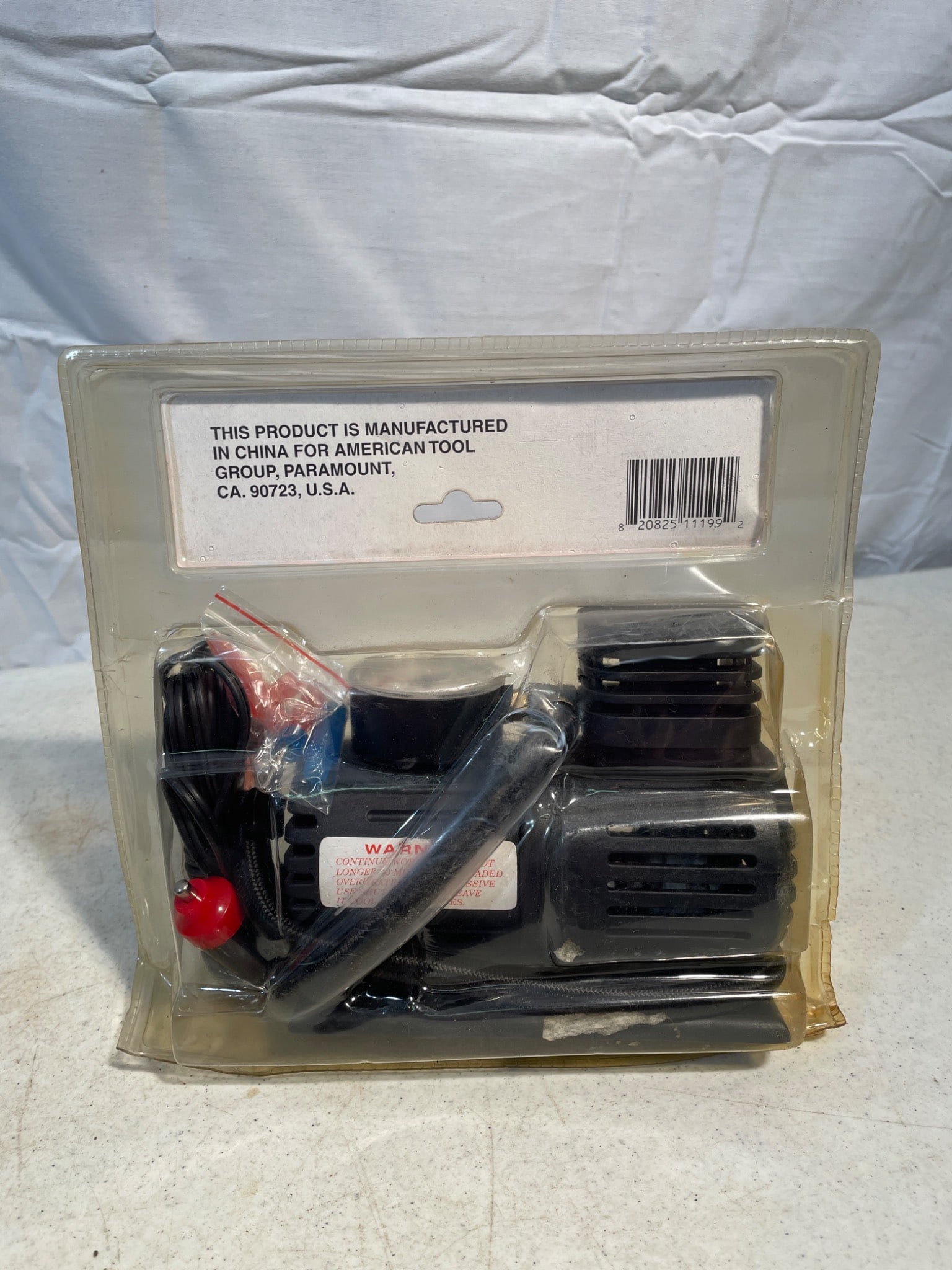 Champion Heavy Duty Hand Riveter Set and 25 PSI Air Compressor with Gauge - 3