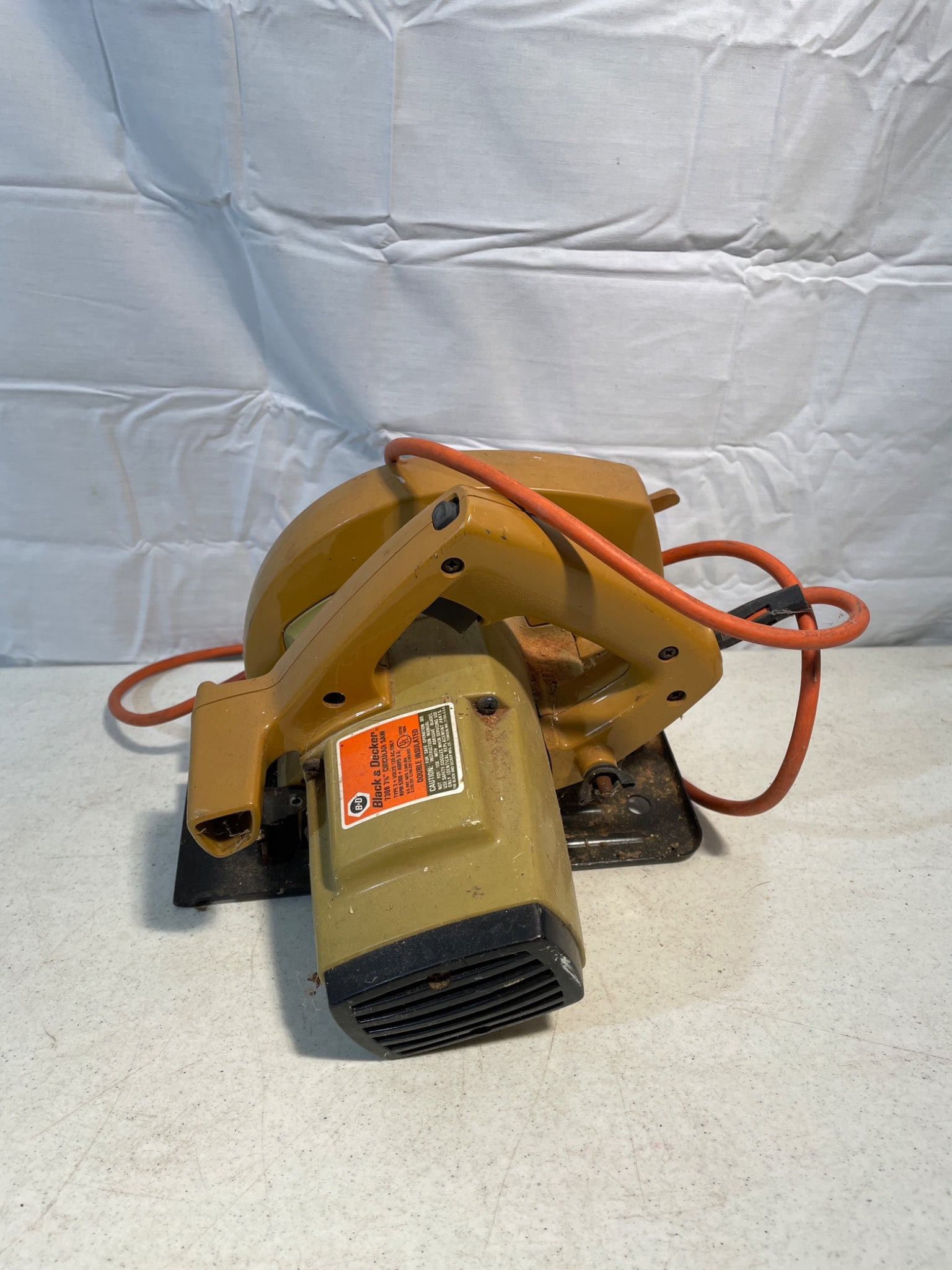 Black & Decker Circular Saw Model 7301 With Power Cord - 2