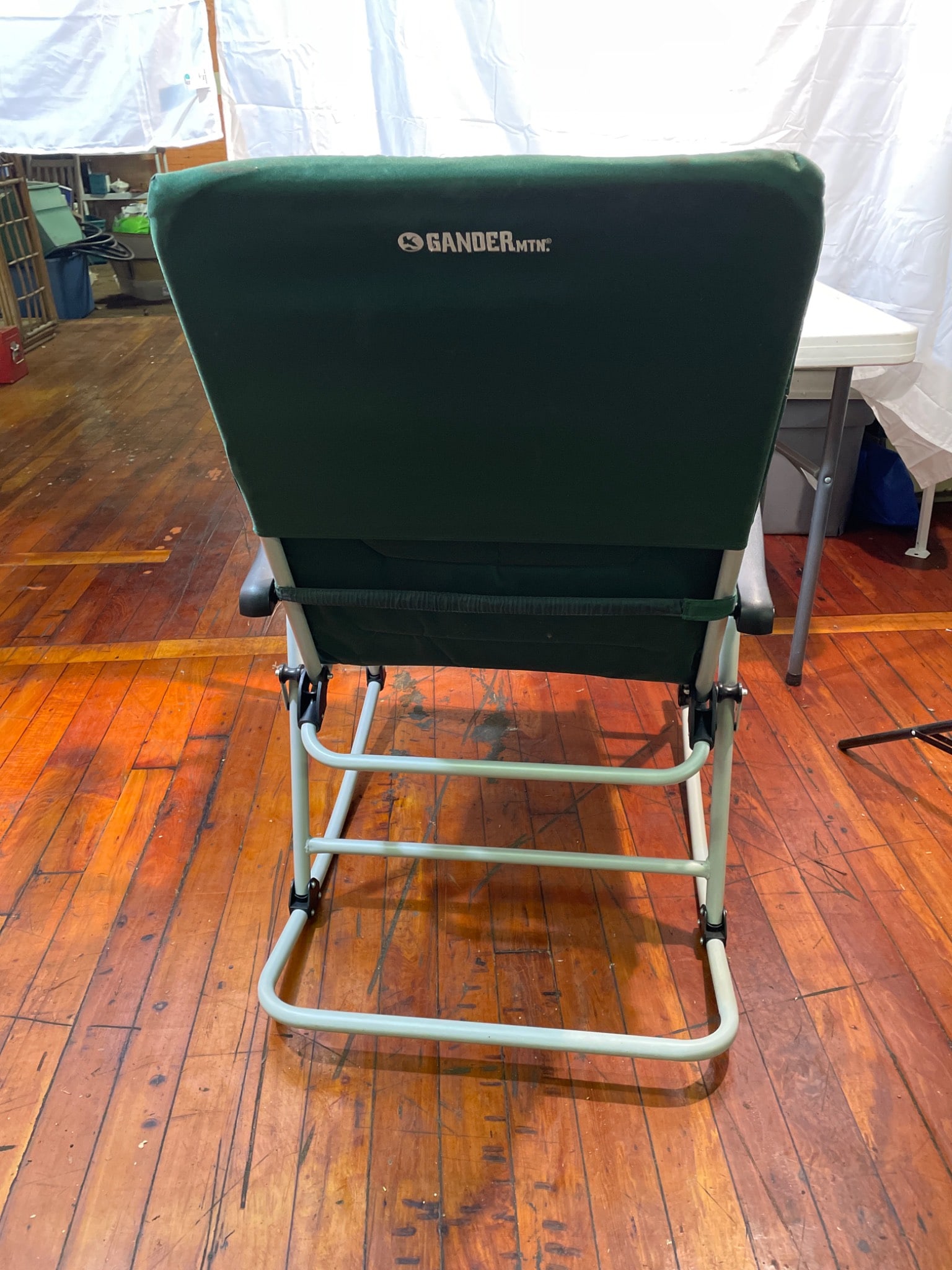 Gander Mountain Reclining Chair With Metal Frame and Fabric Upholstery - 2
