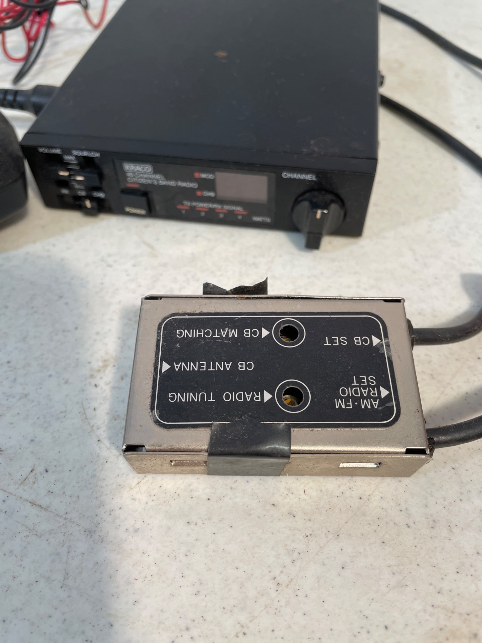 Kargo CB Radio Set With Roadmaster Speaker and Accessories - 2