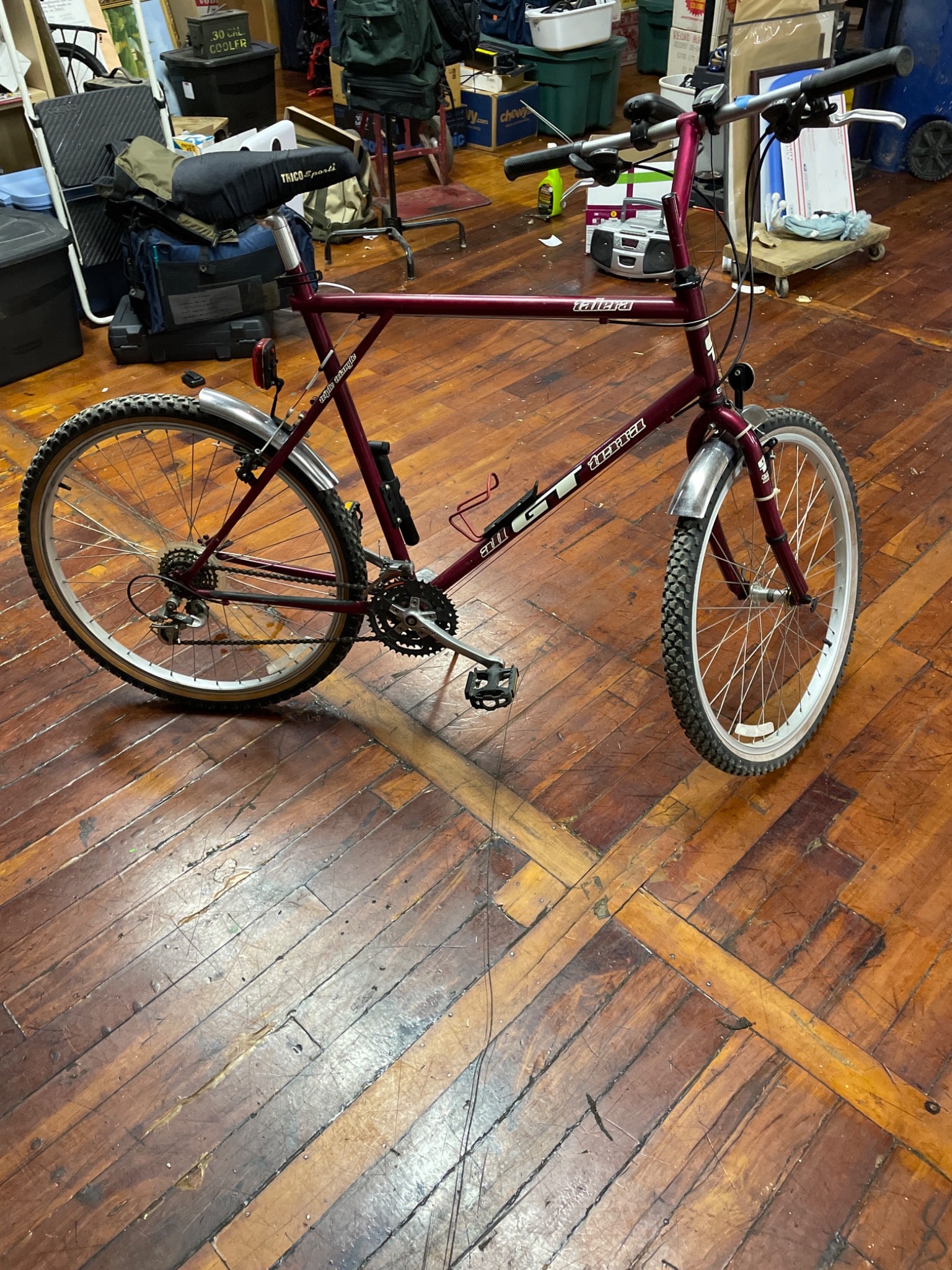 GT Talera Bicycle With 21-Speed Drivetrain and Adjustable Gearing - 2