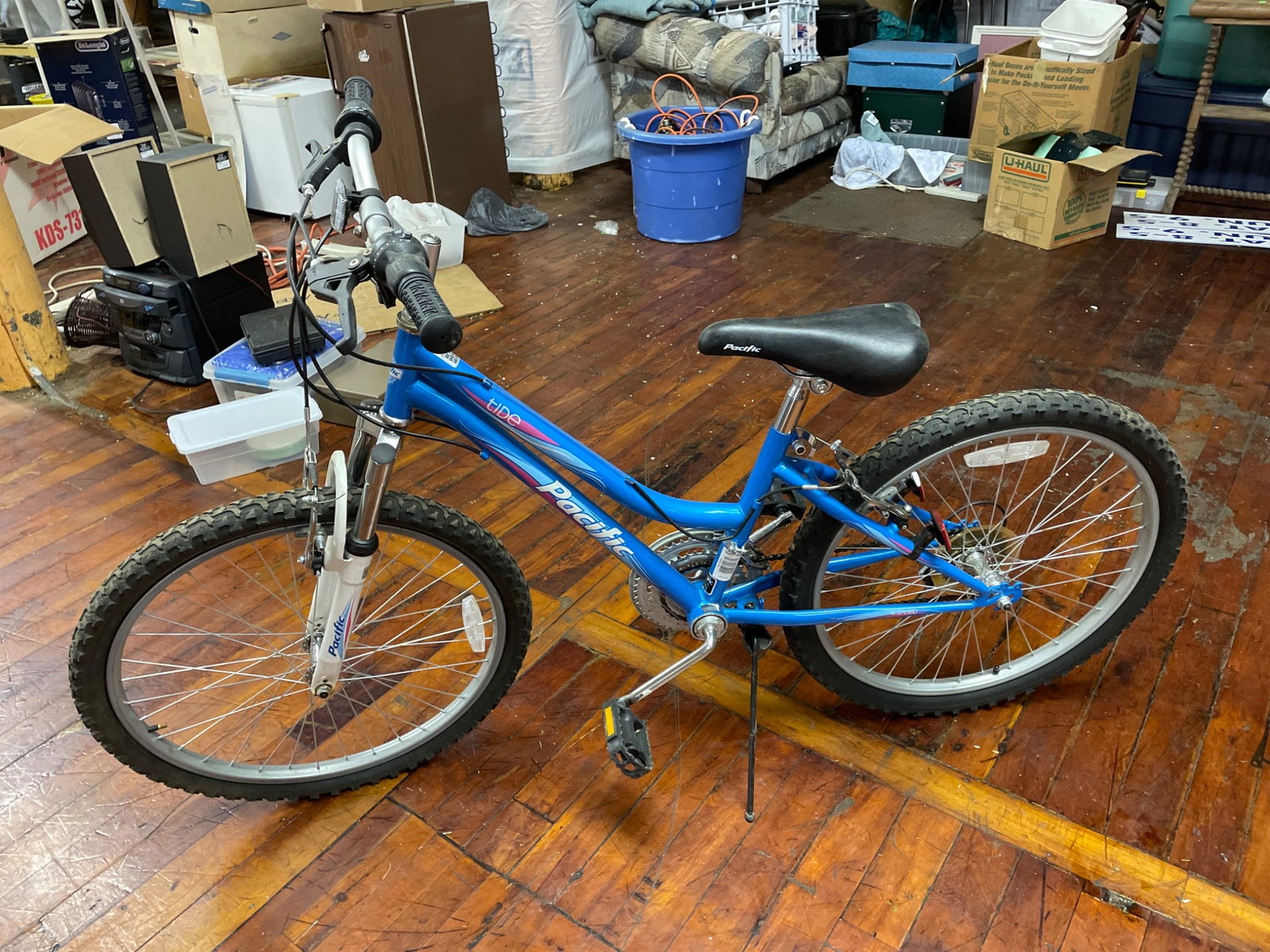Pacific Tide 18-Speed Mountain Bike, Blue Frame - 3