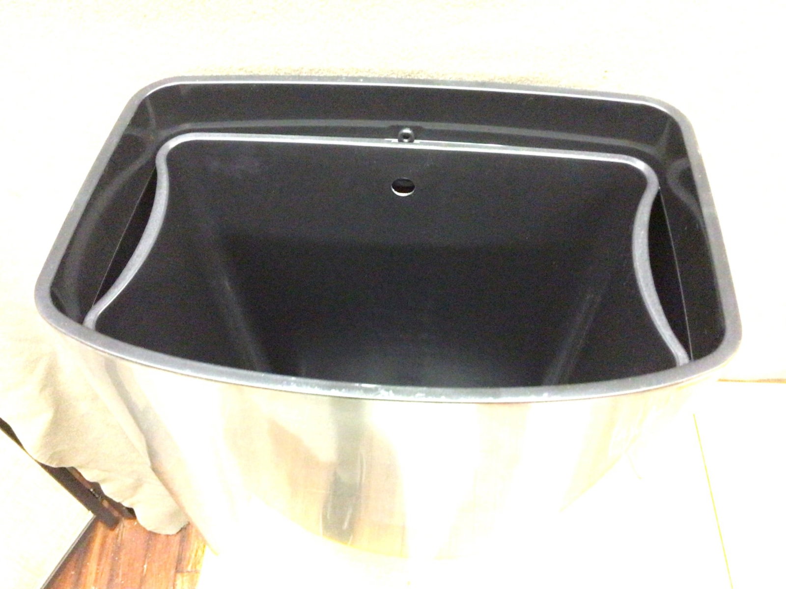 Stainless Steel Trash Can with Removable Plastic Liner - 2