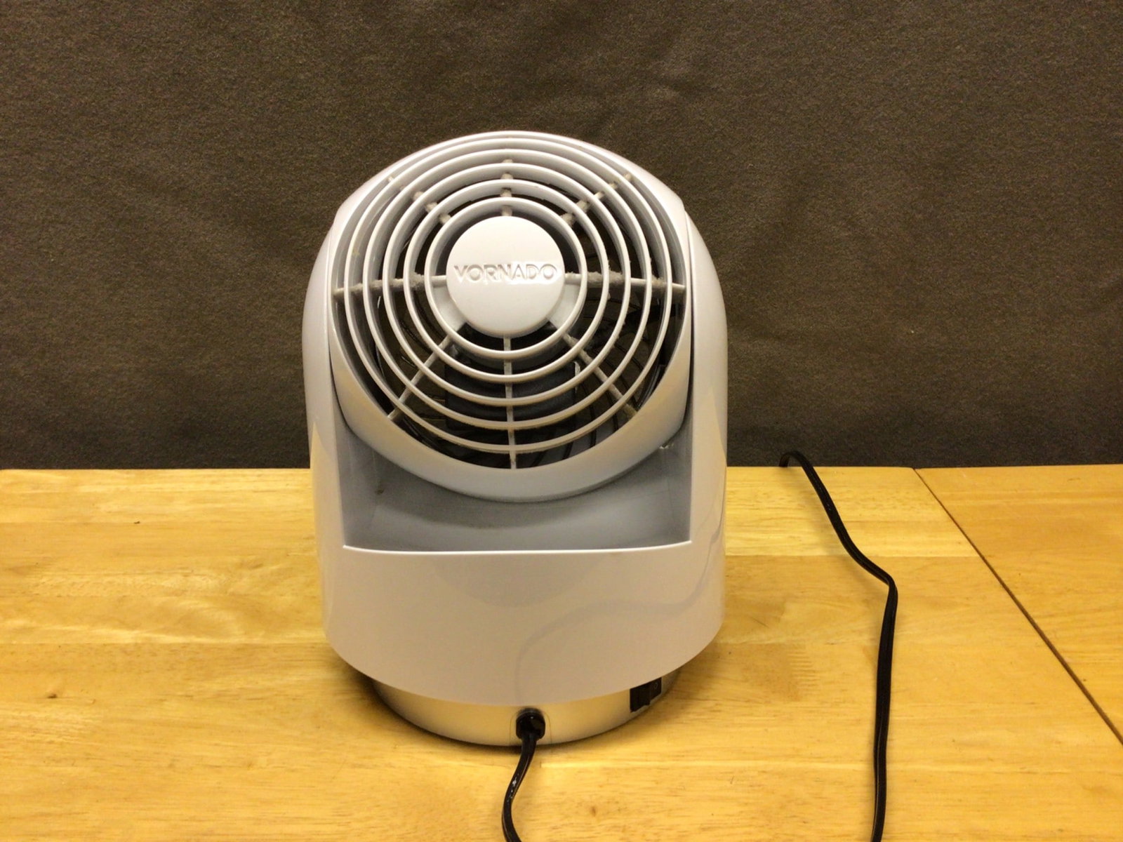 Vornado Oscillating Fan, White, Model Vornado 530 - 2