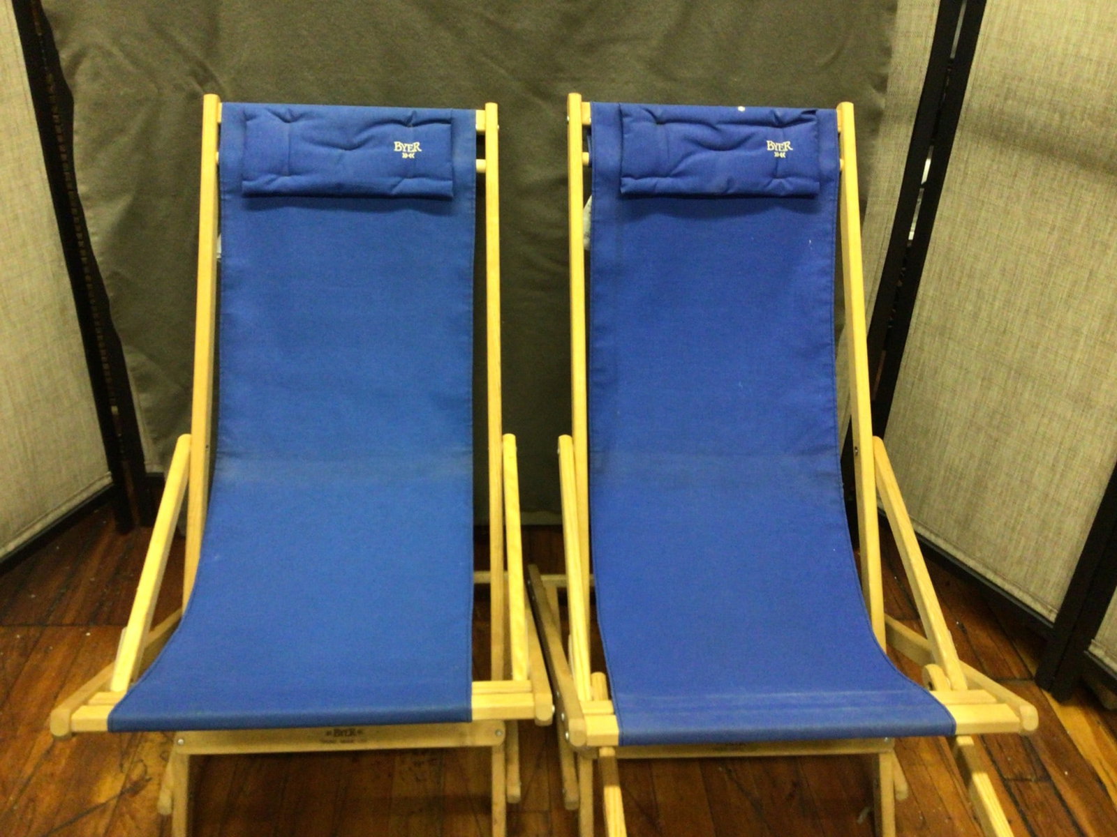 2 Byer of Maine Slingback Chairs with Footrest Attachments (1 of 4)