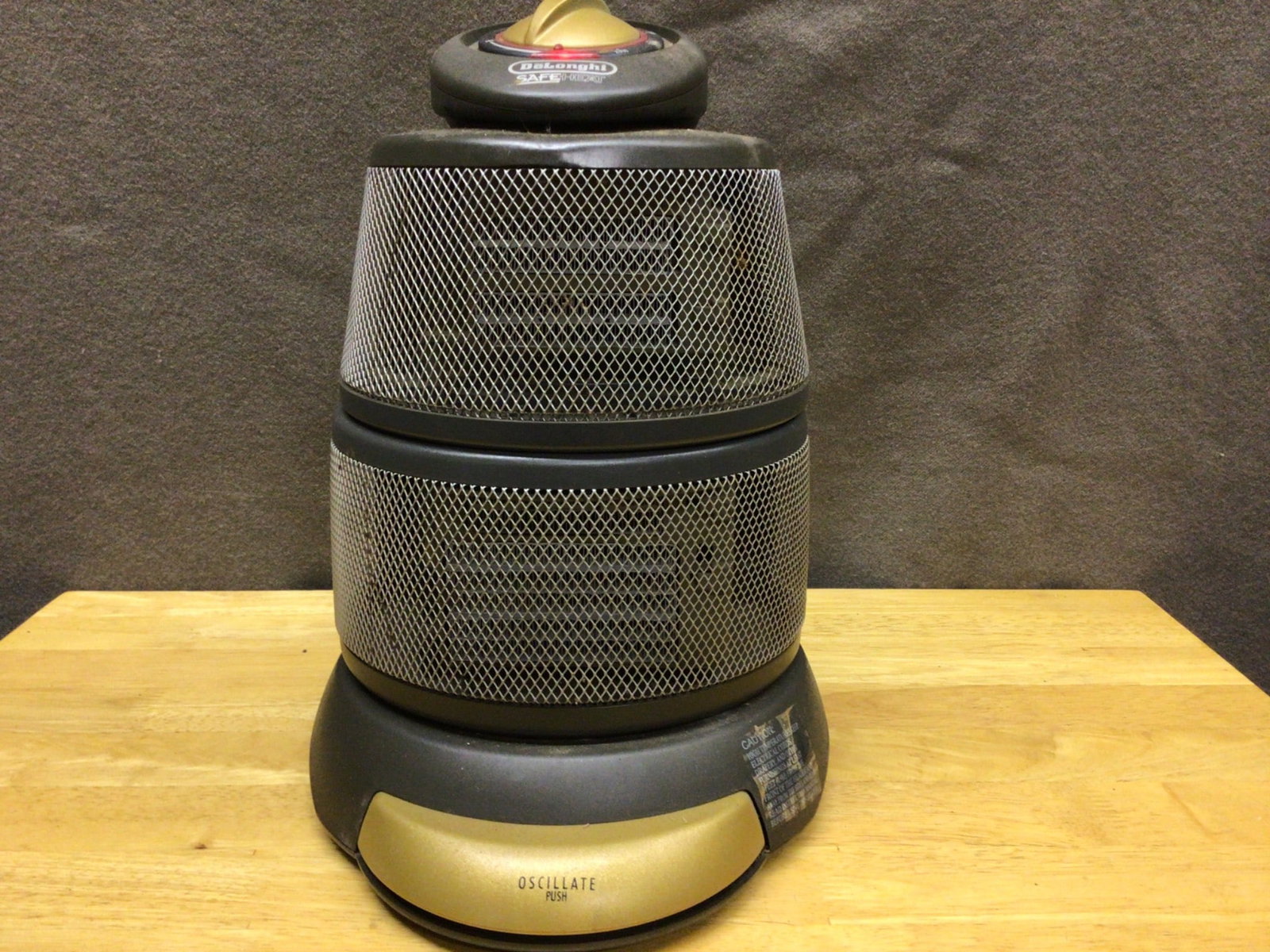 DeLonghi Model HBP1500T Ceramic Heater with Oscillating Base - 2
