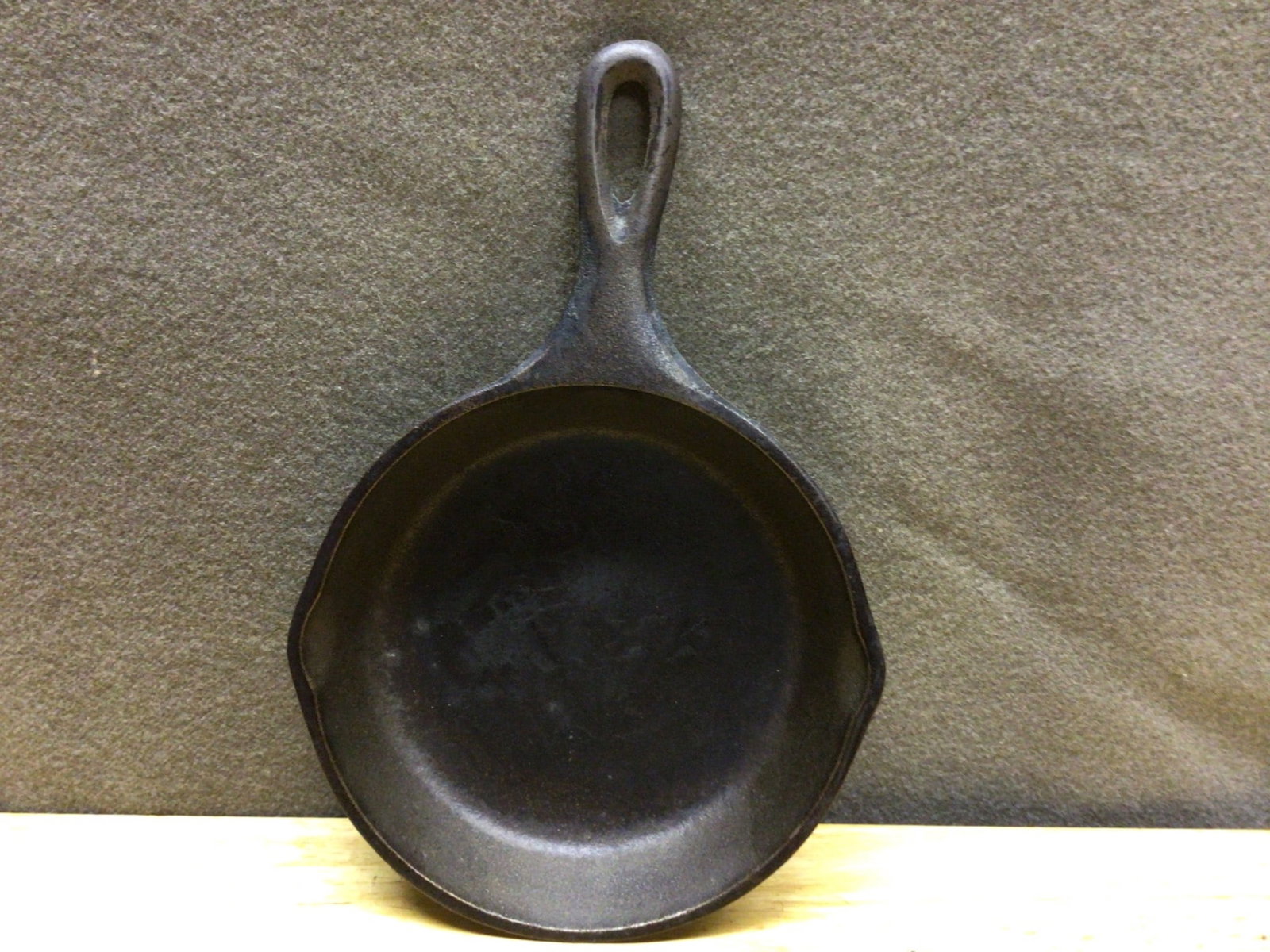 Lodge Cast Iron Skillet with 6-Inch Diameter (1 of 3)