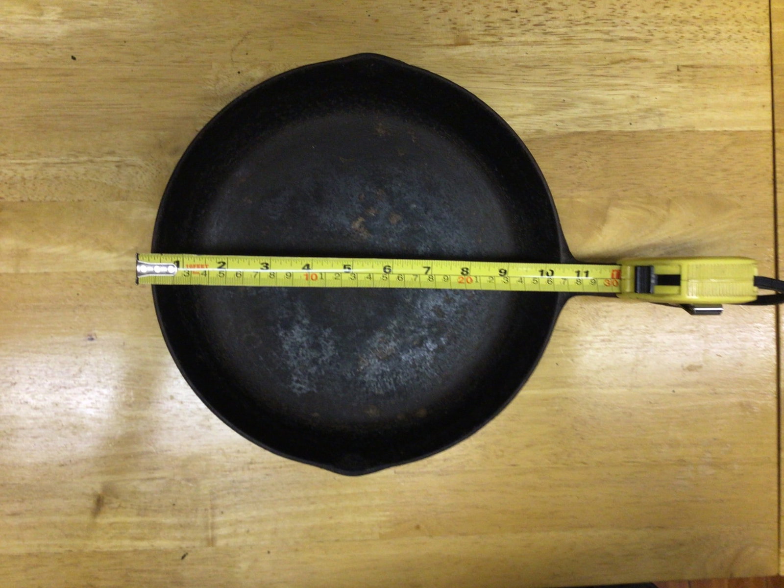 Cast Iron Skillet With Loop Handle, Approximately 12-Inch Diameter - 3