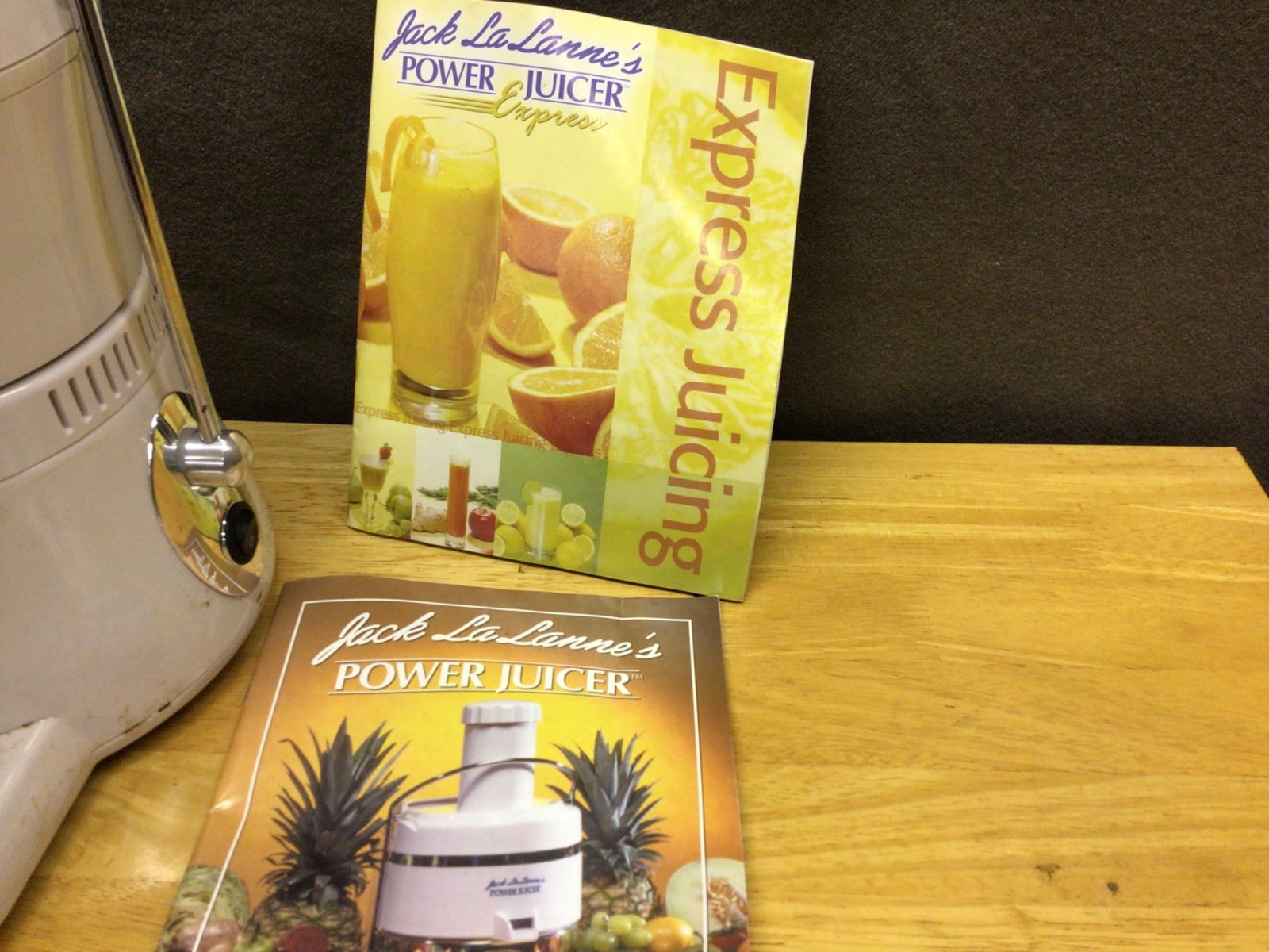 Jack LaLanne's Power Juicer Express with Accessories and Manuals - 2