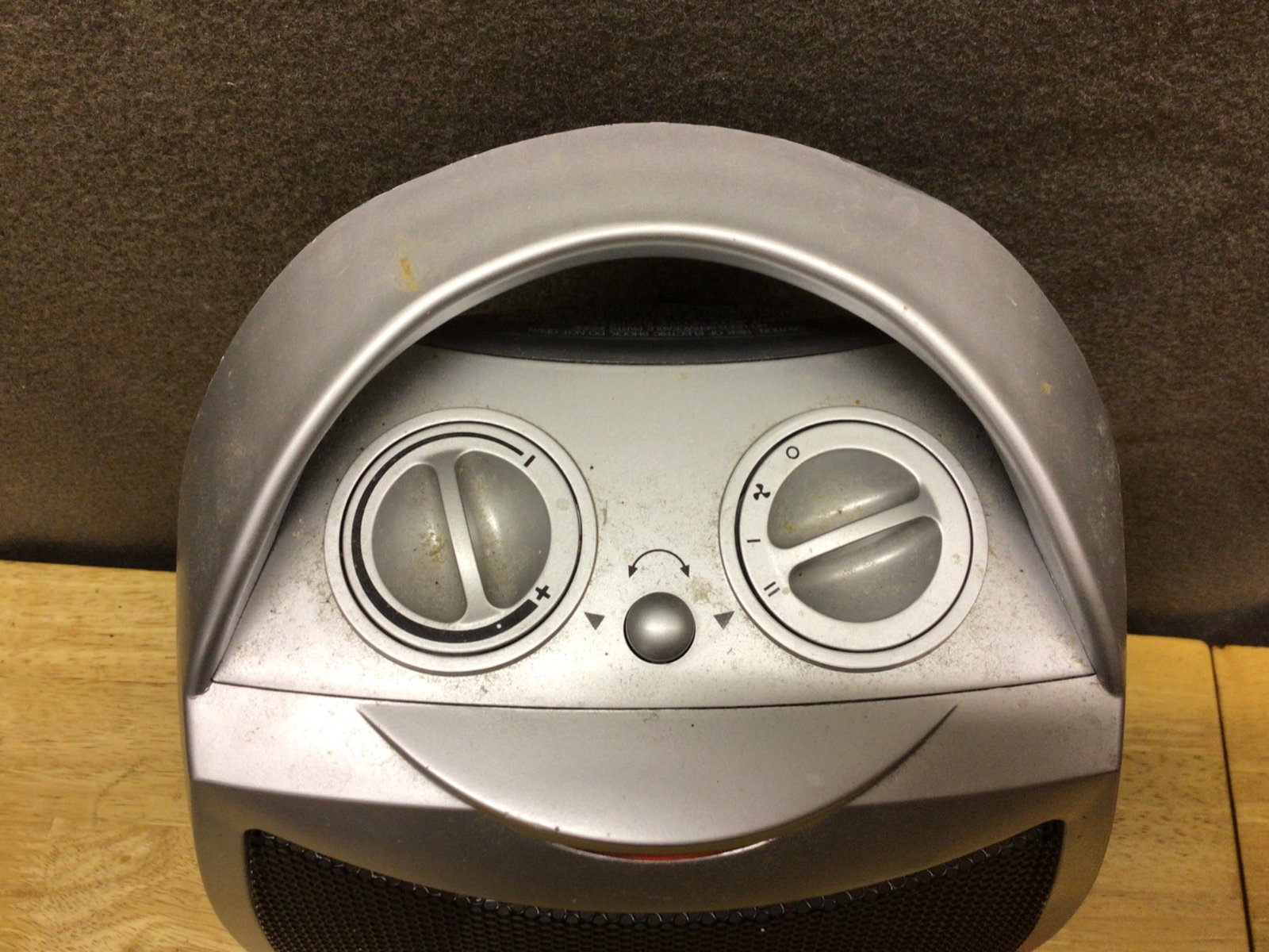 Feature Comforts Portable Oscillating Space Heater with Adjustable Controls - 4