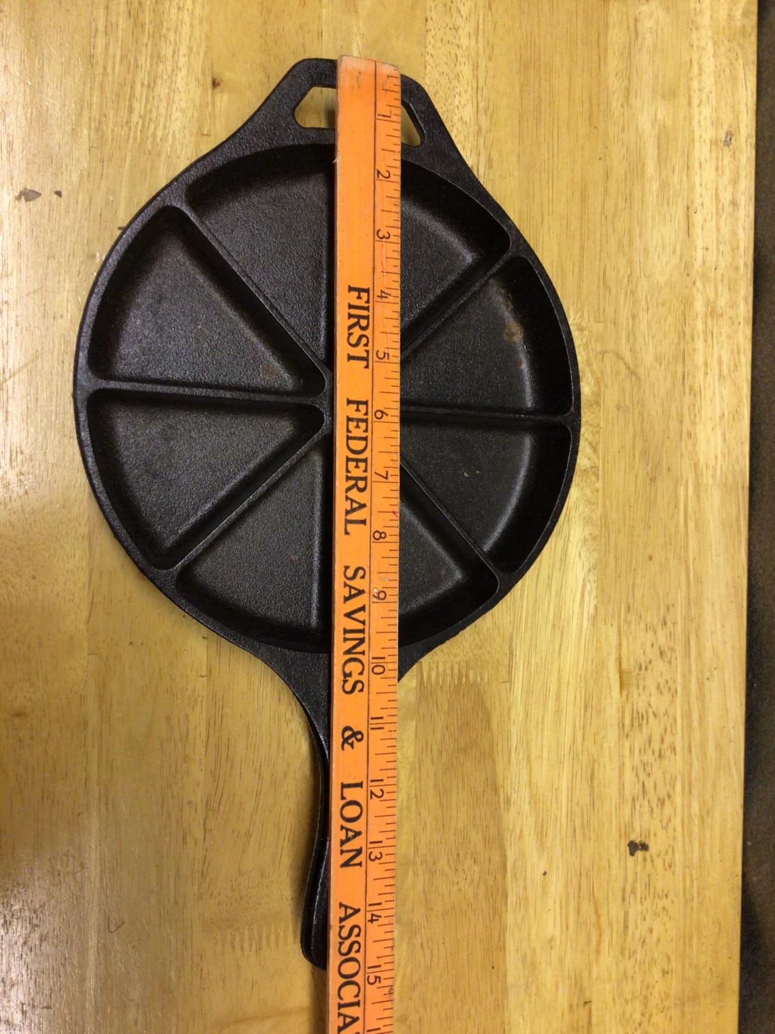 Cracker Barrel Divided Cast Iron Skillet with 6 Sections - 3