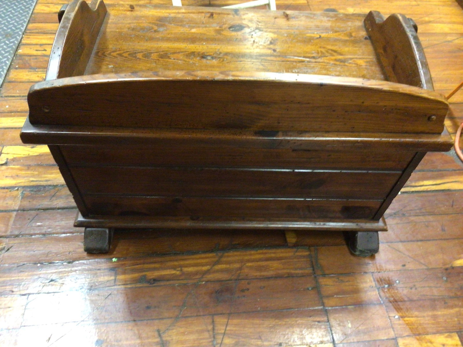 Wooden Storage Chest With Hinged Lid and Side Compartment - 5