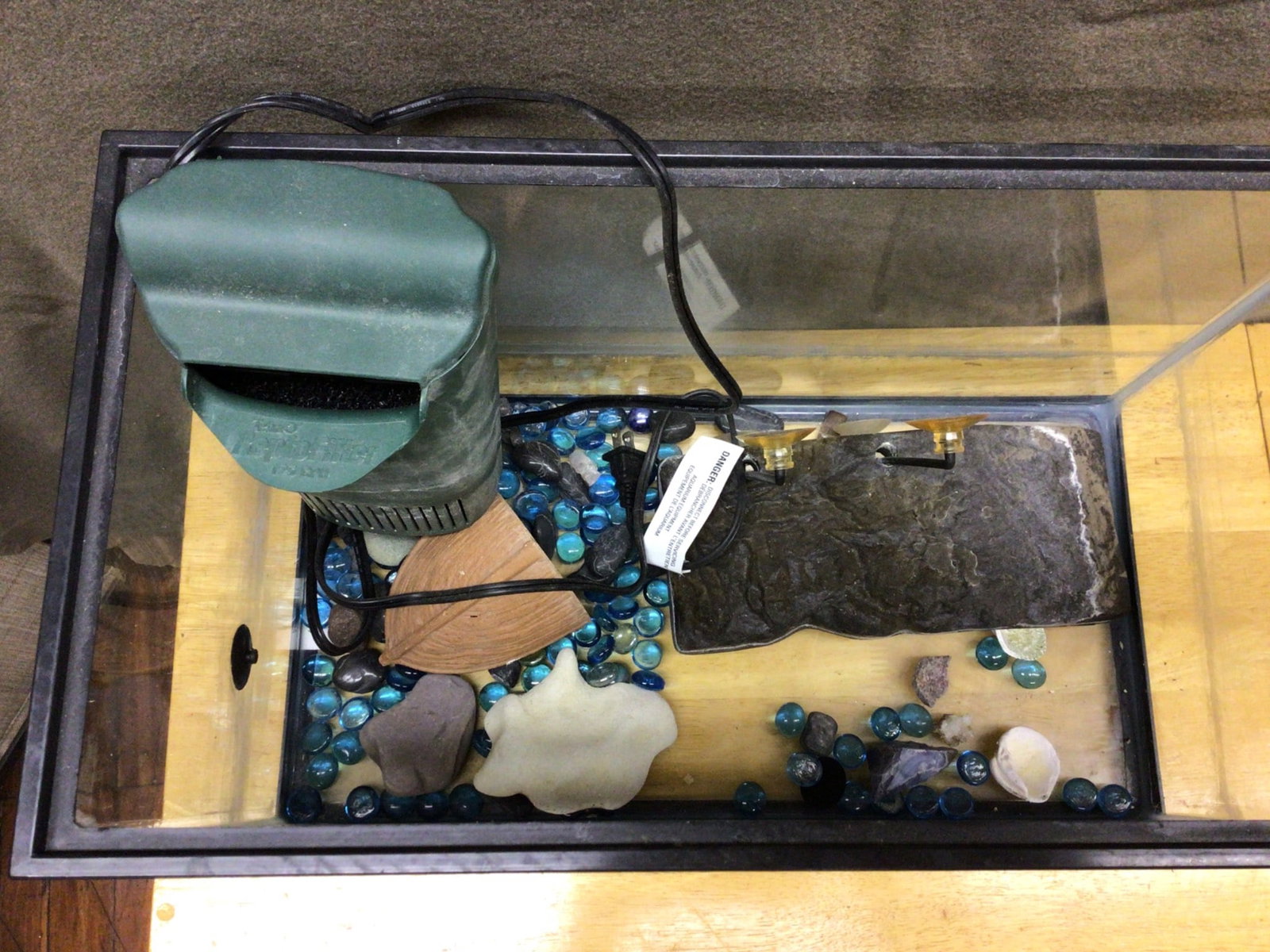 Glass Aquarium With Filter, Stones, and Decorative Accessories - 3