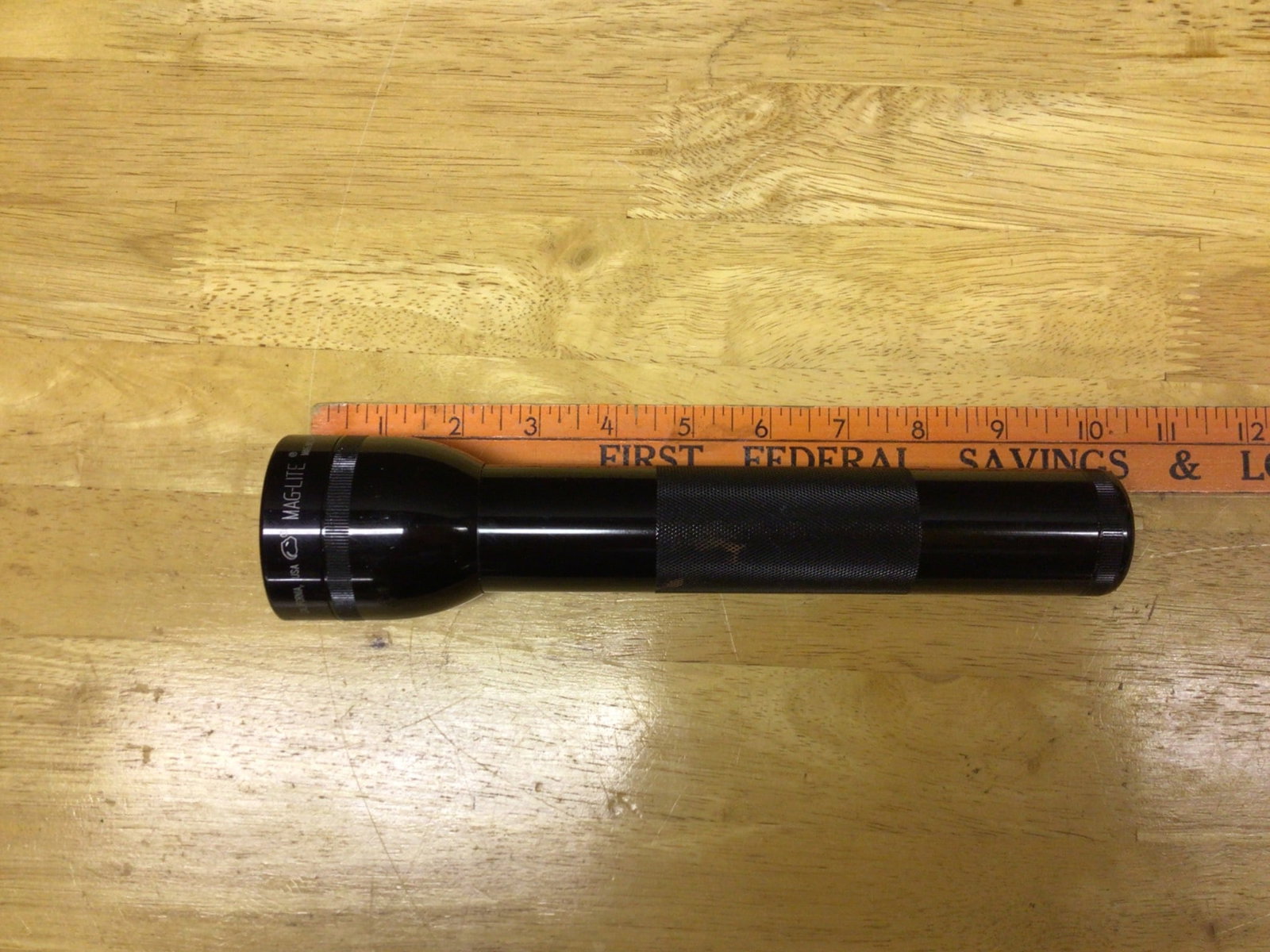 Maglite 3D Cell Black Flashlight with Knurled Handle - 2