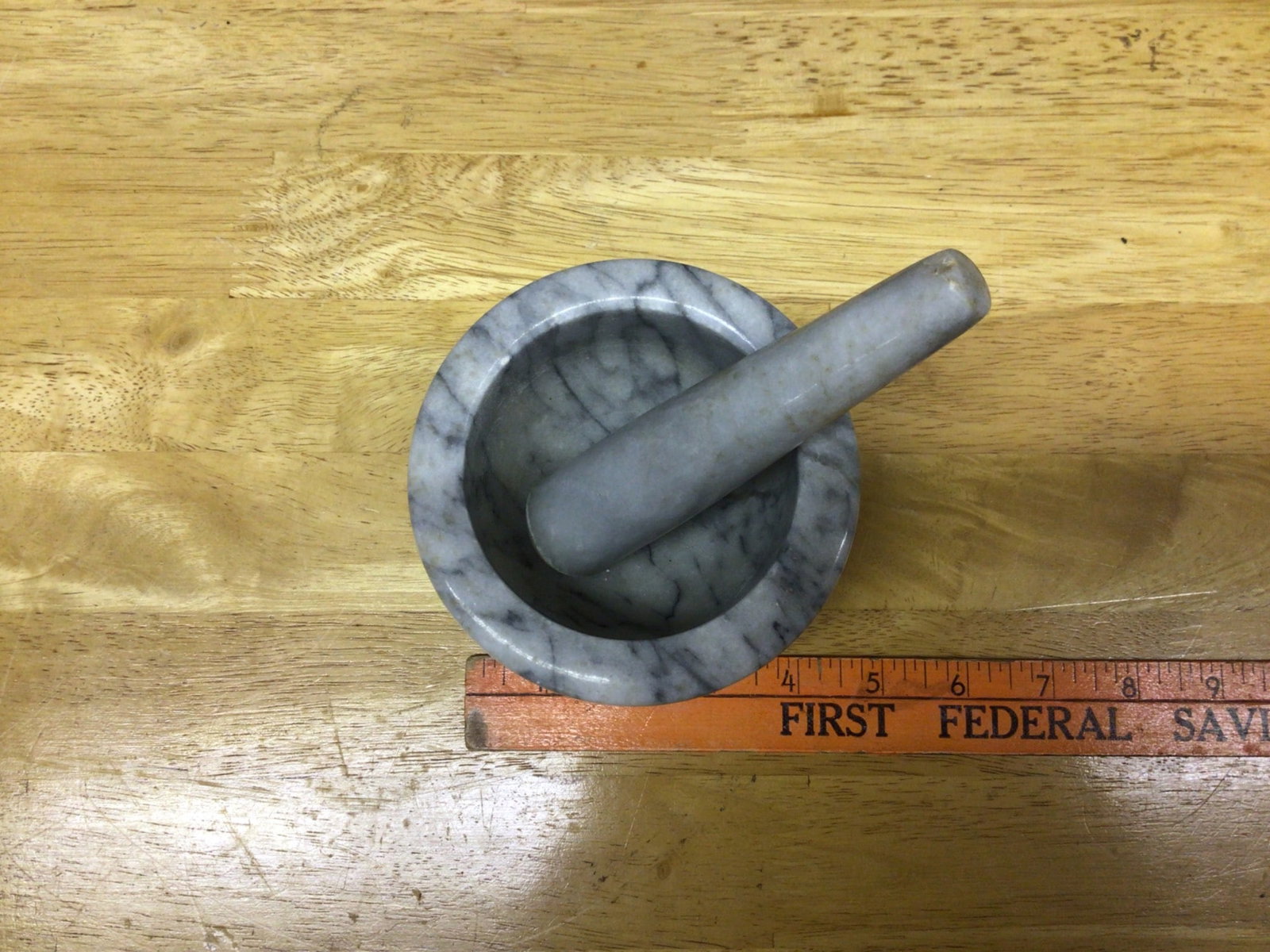 Marble Mortar and Pestle Set With Gray Veining - 2