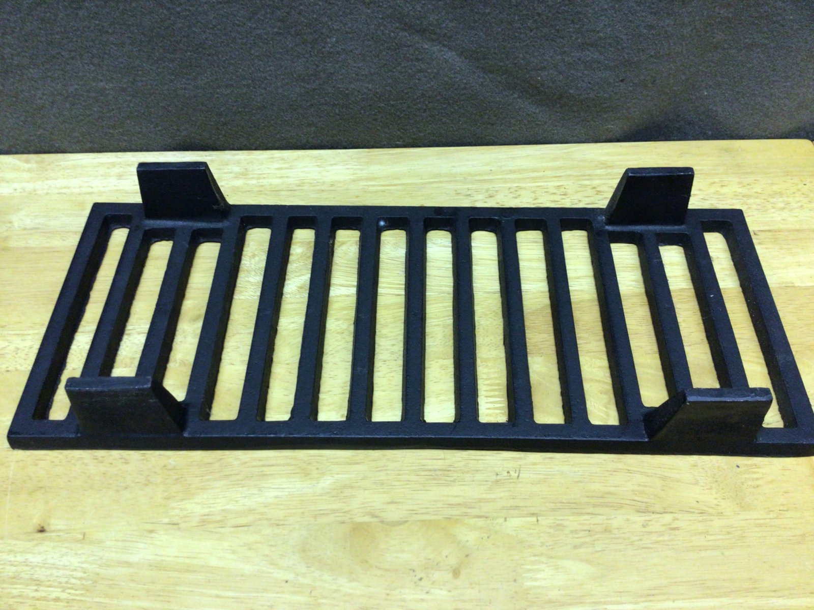 Cast-Iron Grate for Fireplace or Stove with Slotted Design - 4