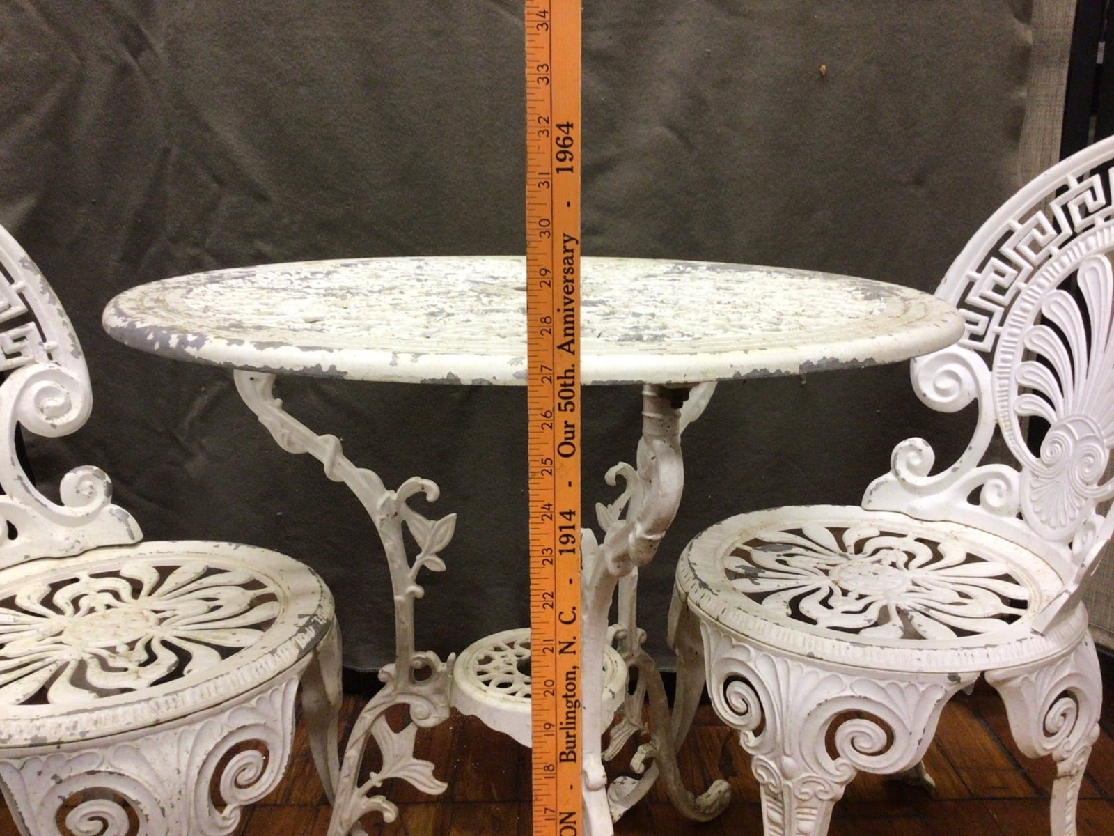Cast aluminum Patio Set with Round Table and Two Chairs - 4