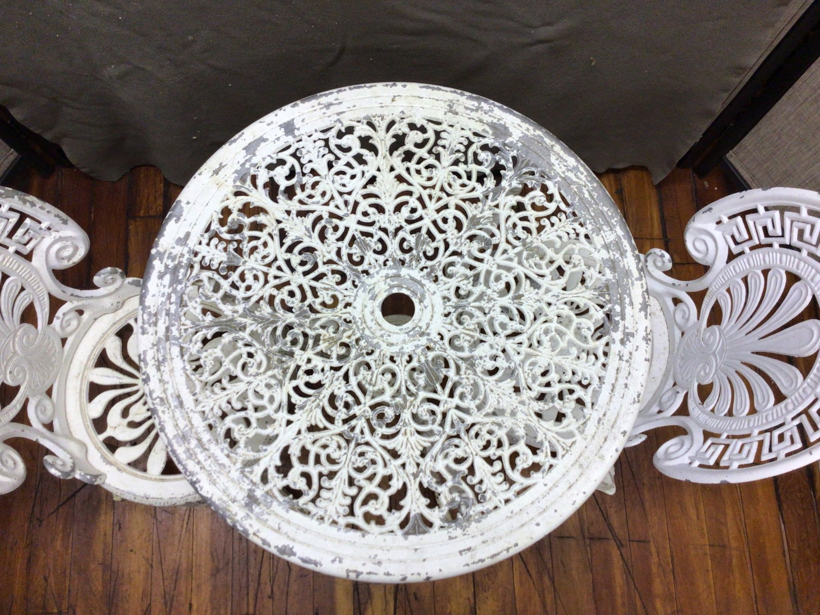 Cast aluminum Patio Set with Round Table and Two Chairs - 6