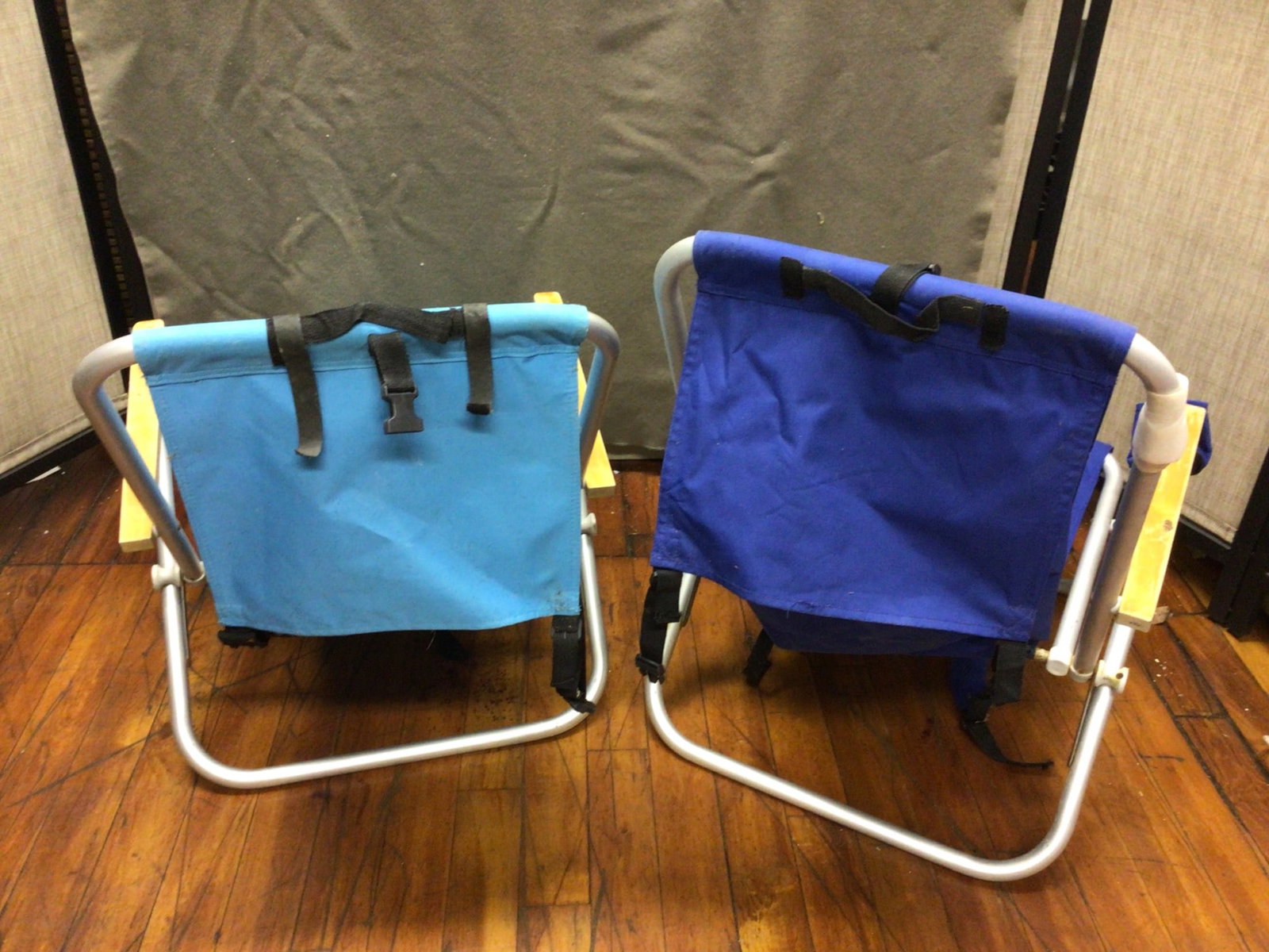 Two Folding Aluminum Frame Beach Chairs With Nylon Fabric - 4