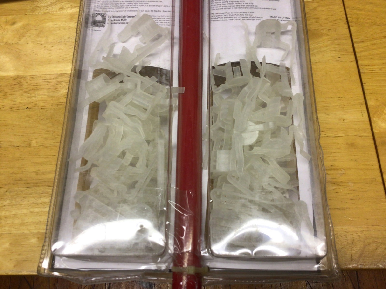 11-Foot Light Hanging Kit With Accessories For Trees And Gutters - 4