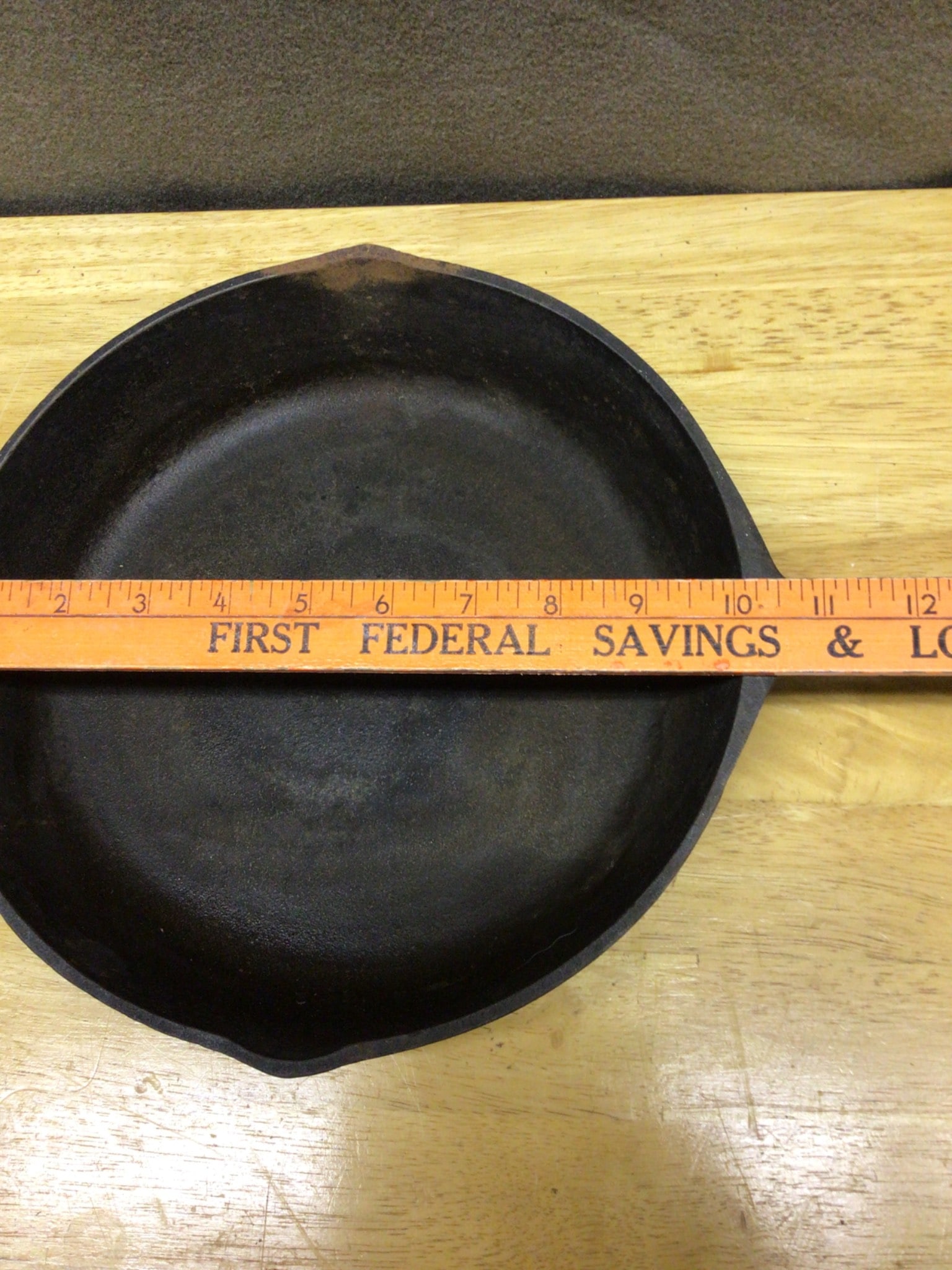 Cast Iron Skillet No. 7 with Approximate 10-1/4 Inch Diameter - 3