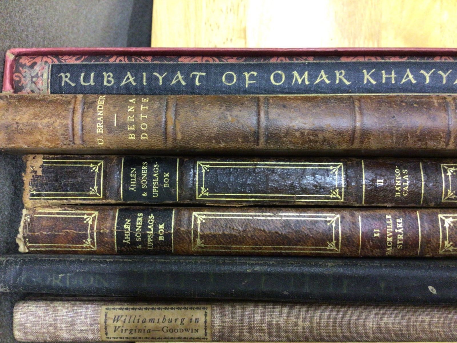 Books Including Literature, History, and Art Guides - 2