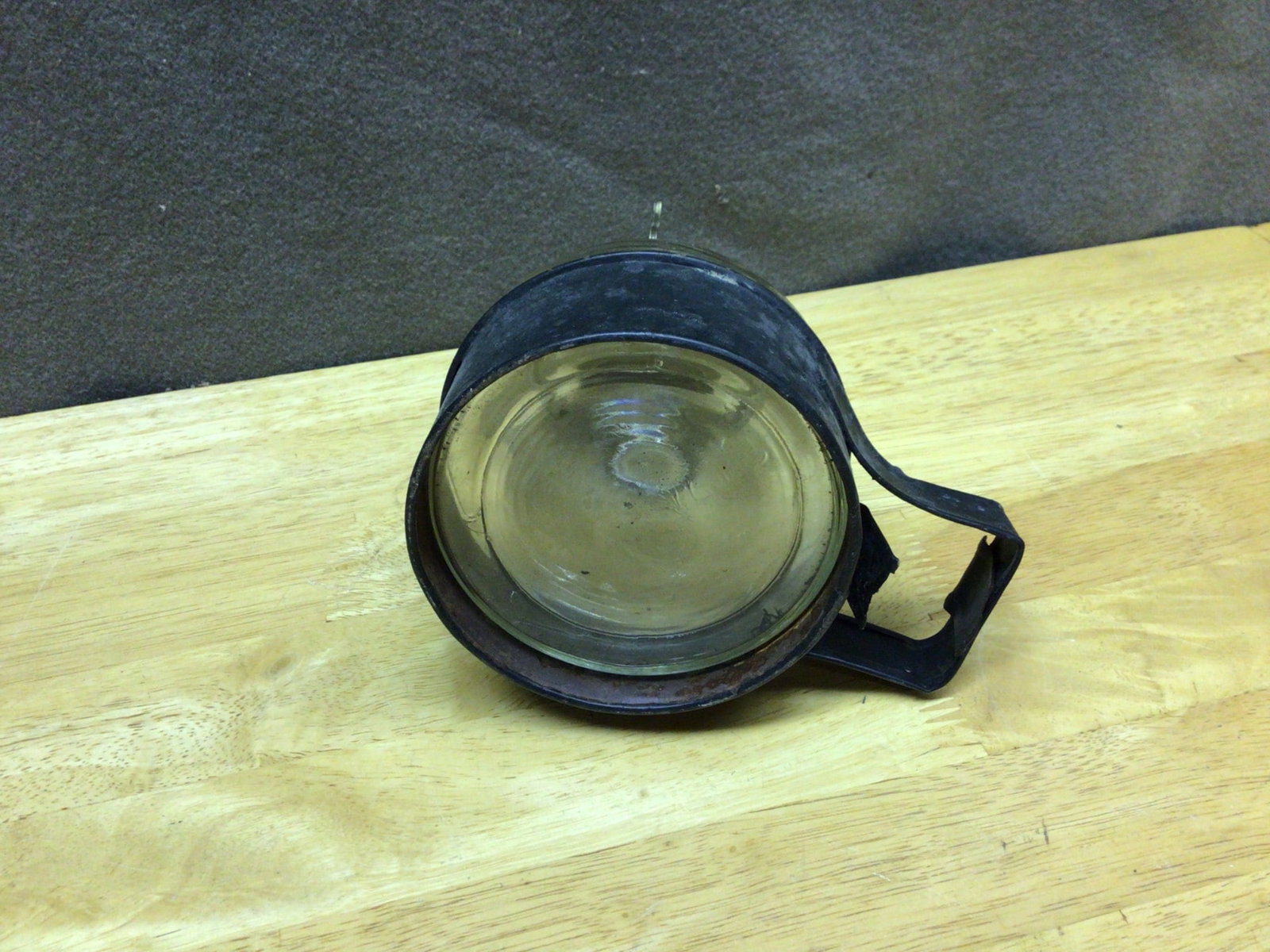 Early 20th Century Glass and Metal Oil Lamp with Handle - 4