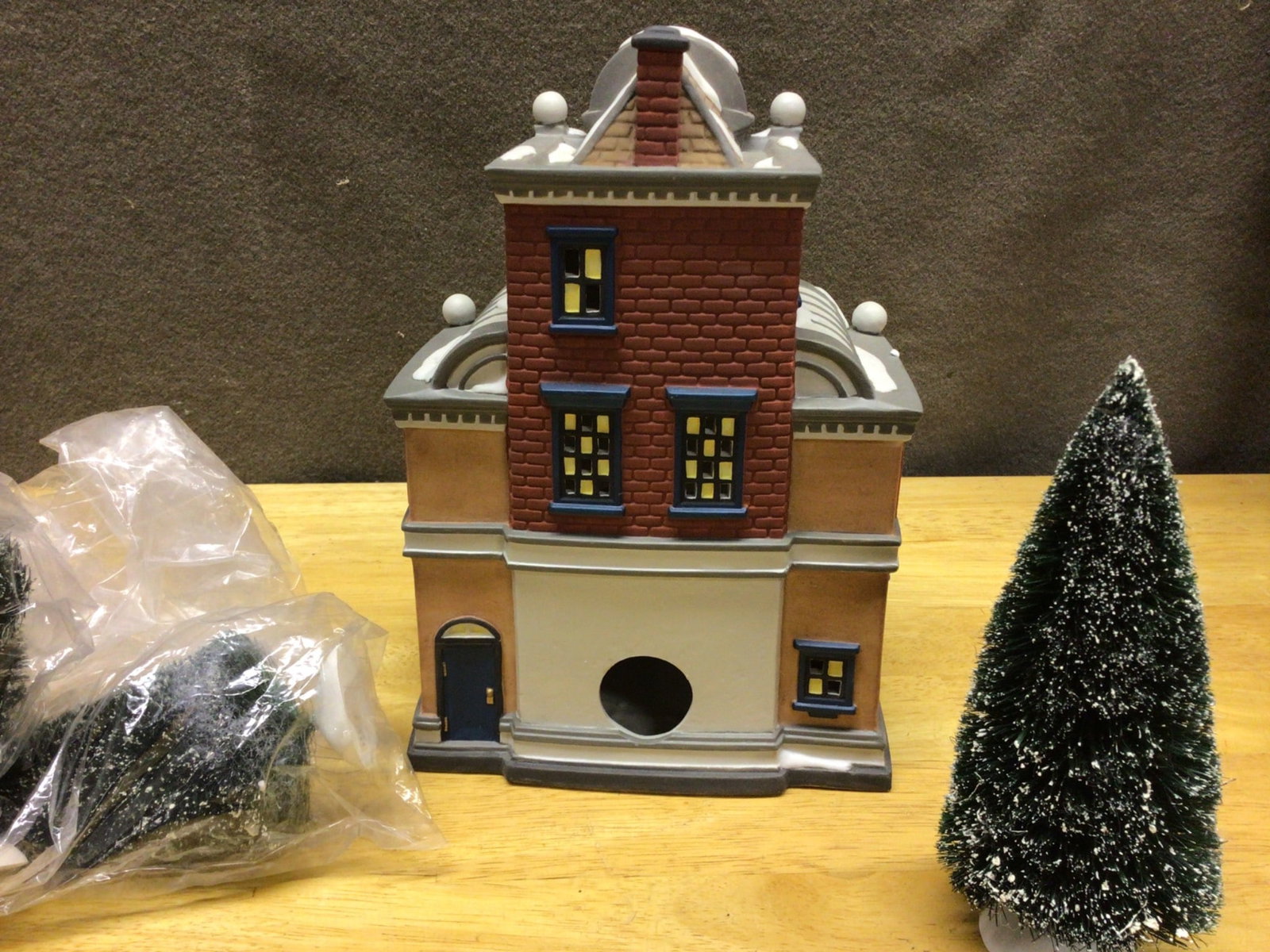 Scottie's Toy Shop Porcelain Lighted Building with Accessories - 3