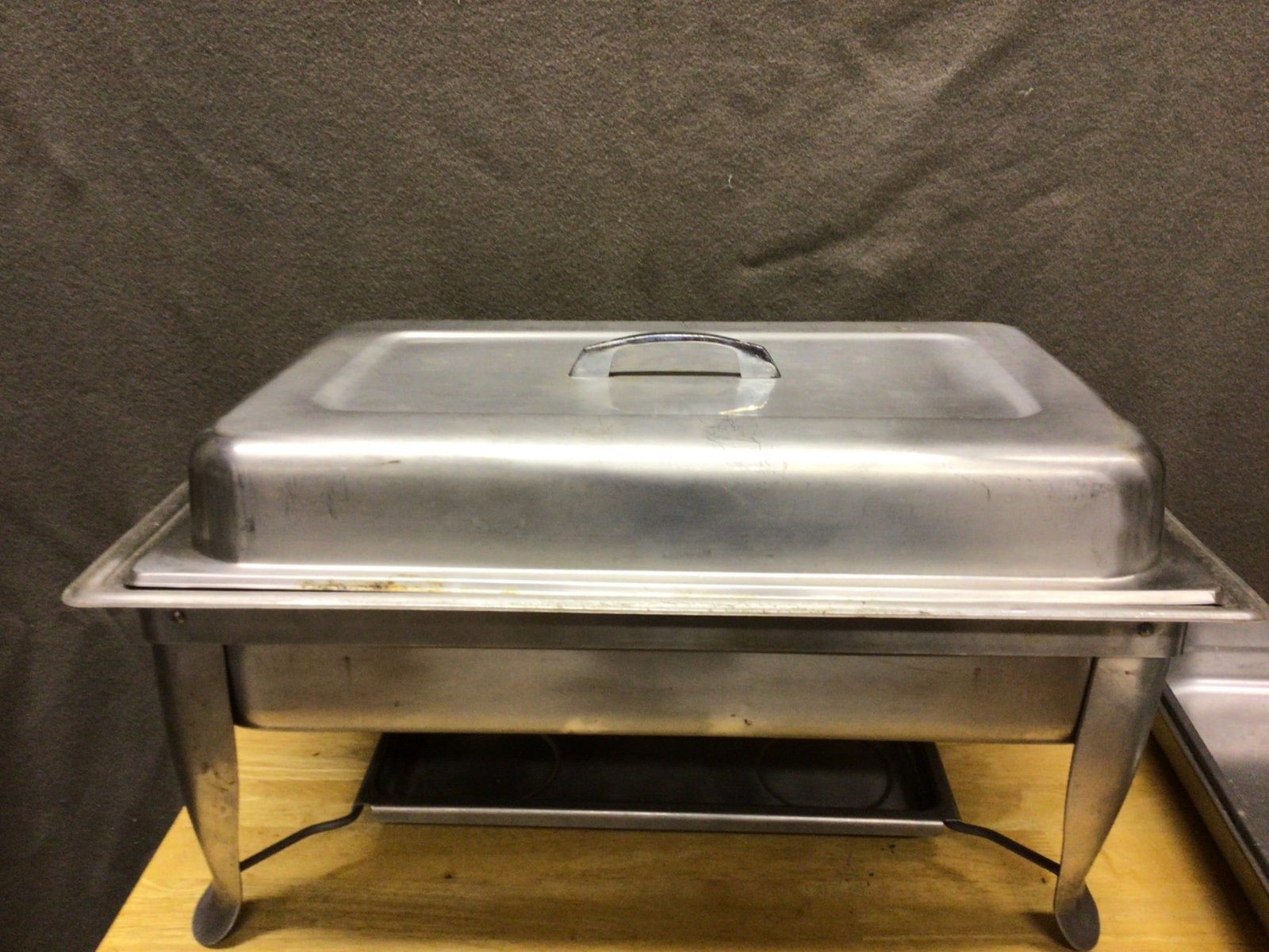 Stainless Steel Chafing Dish With Lid and Food Tray, 100% Complete - 3