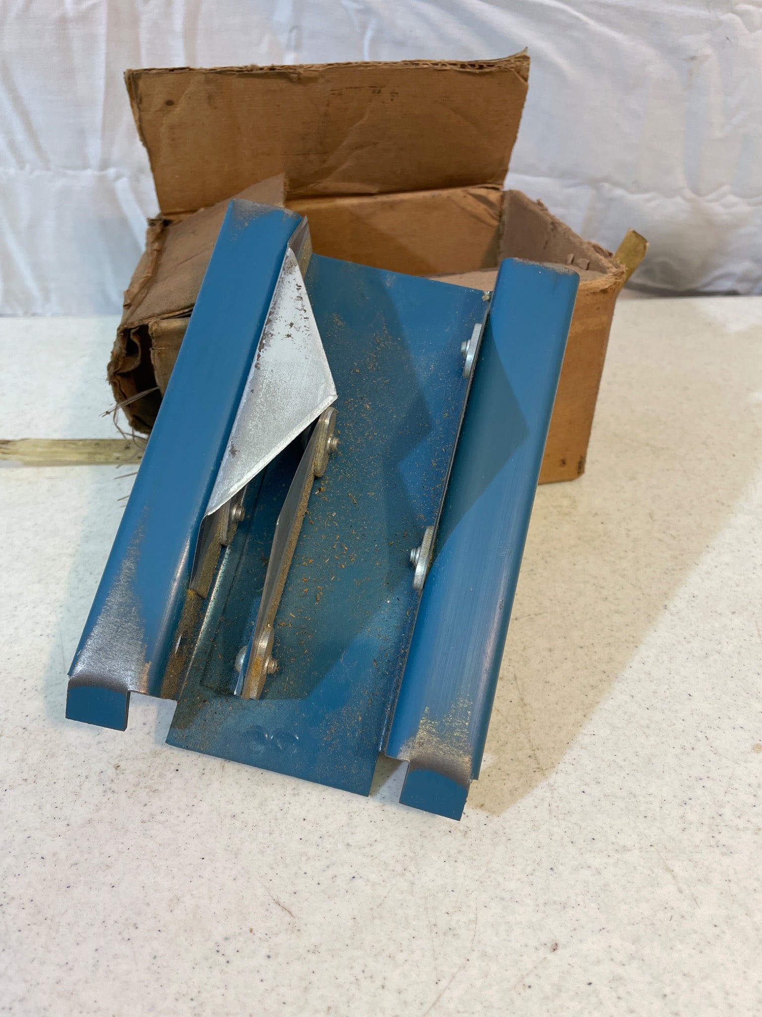 Blue Industrial Deburring or Cutting Tool with Blades and Original Box - 3