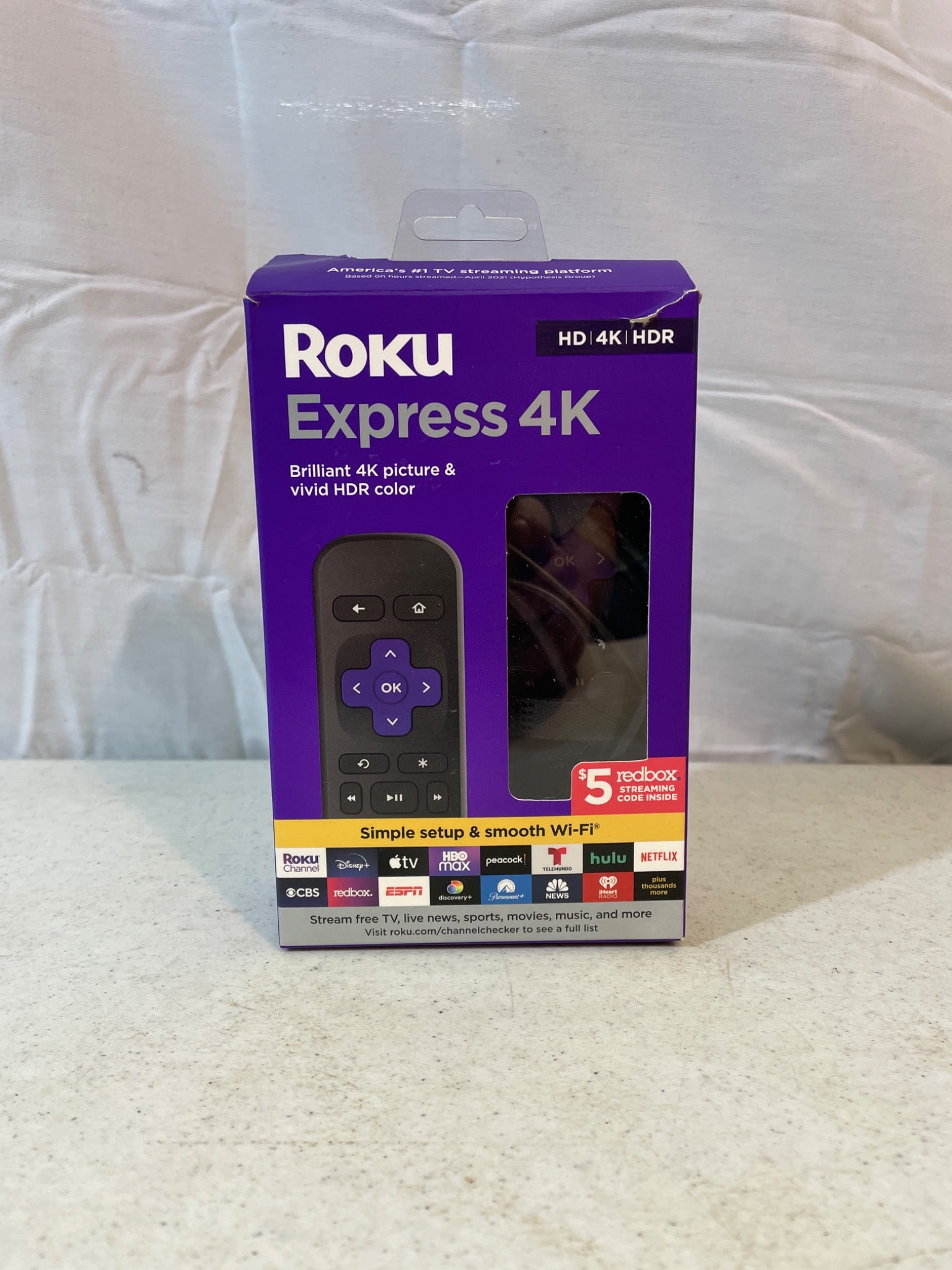 Roku Express 4K Streaming Media Player, Model 3941R, with Accessories: Roku Express 4K streaming media player, model number 3941R. Includes the media player, remote, HDMI cable, and power adapter. Supports 4K picture quality, vivid HDR color, and smooth Wi-Fi. Item has