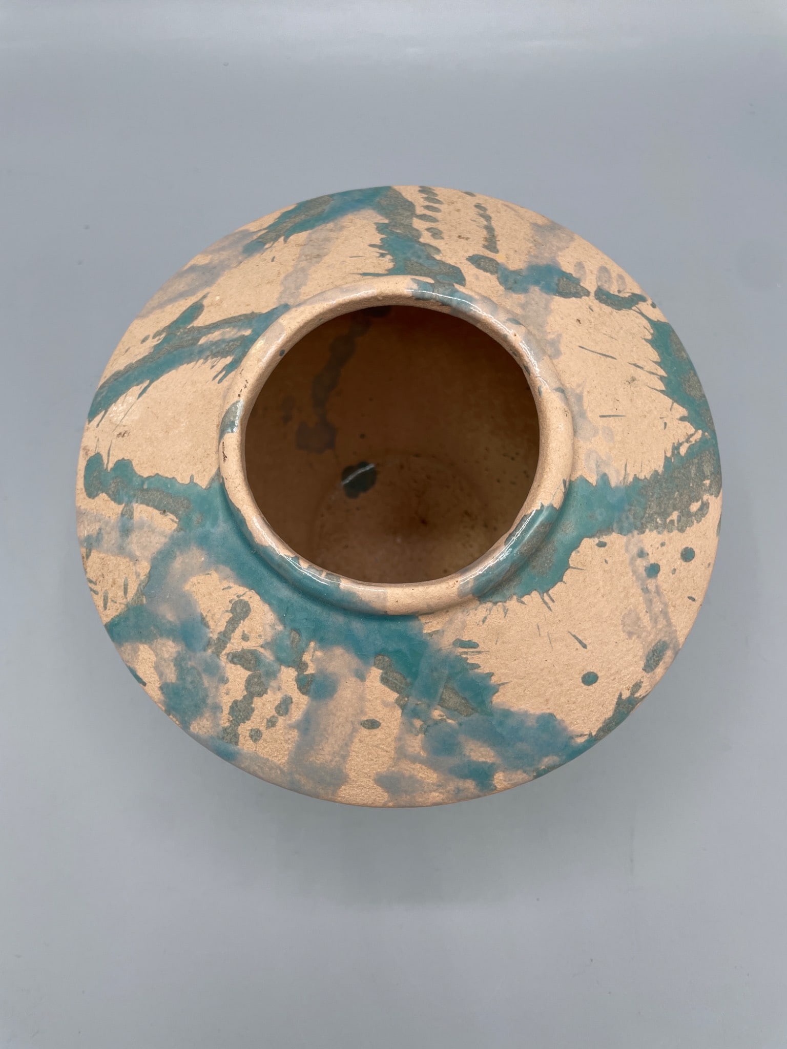 Planter Vase by Haeger Pottery, Made in USA, Beige With Green Glaze - 3