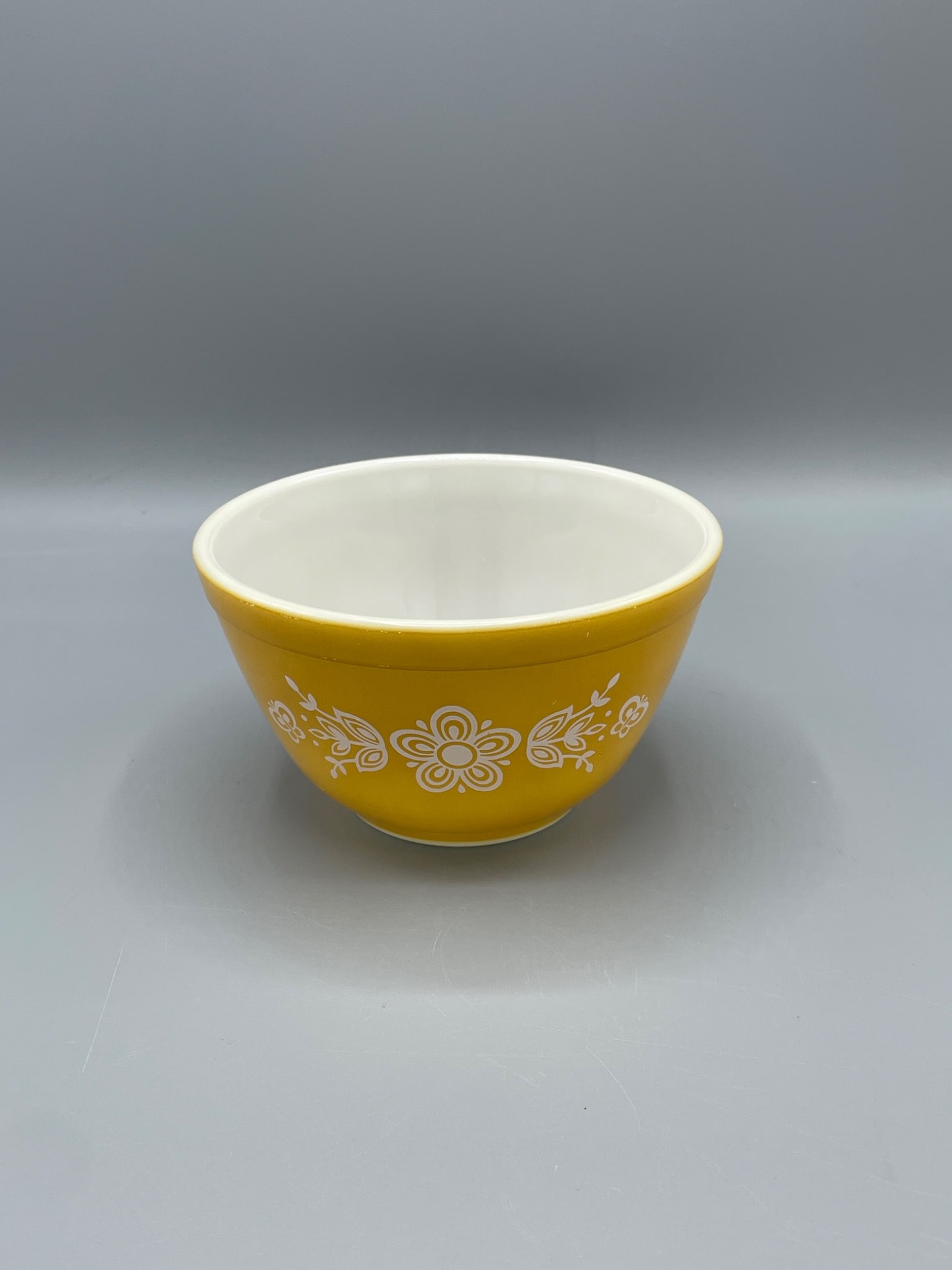 Pyrex 403-750ml Mixing Bowl by Corning, Yellow Floral Pattern - 2