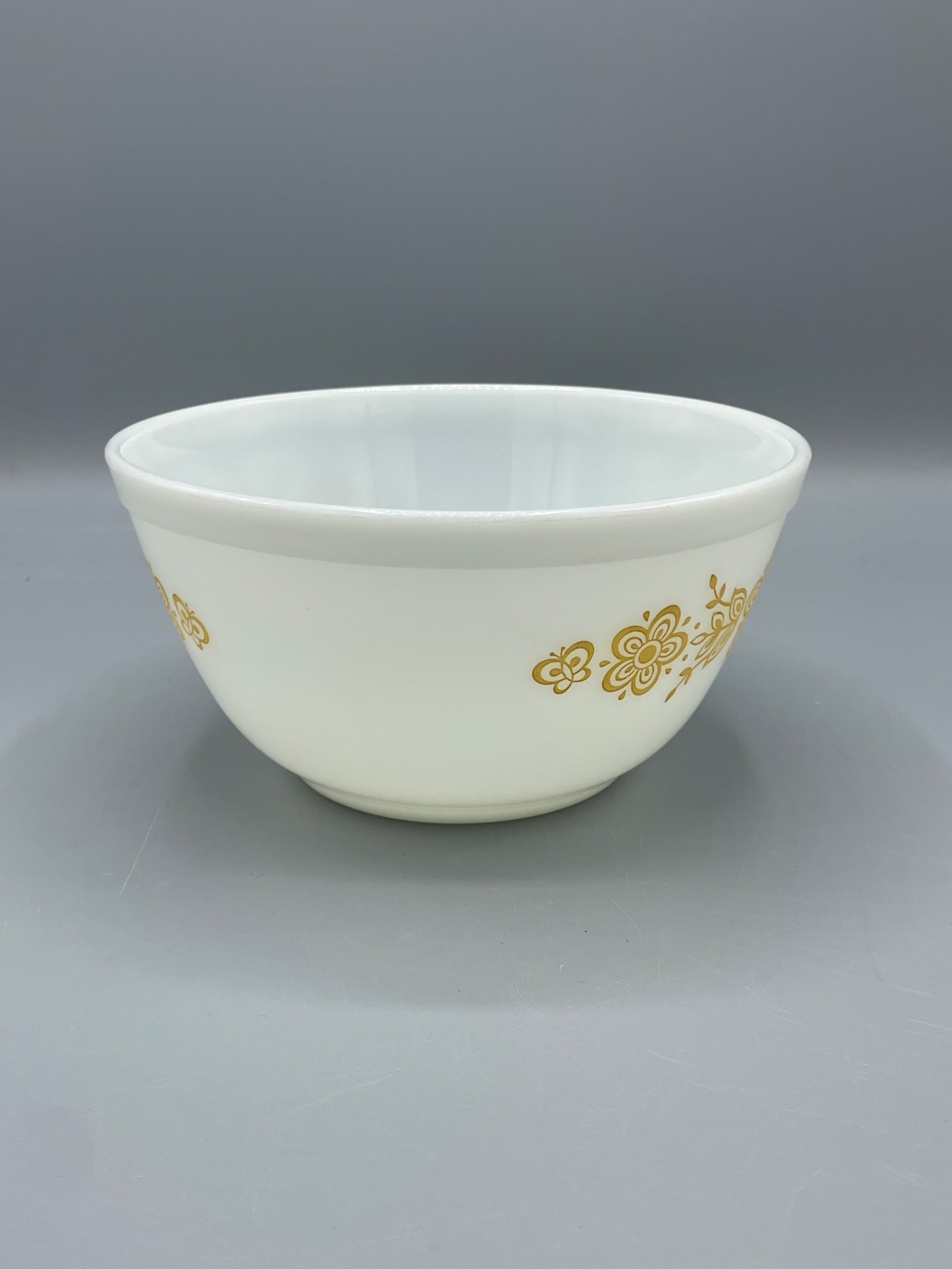 Pyrex Mixing Bowl with Gold Floral Motif, Made in USA - 2