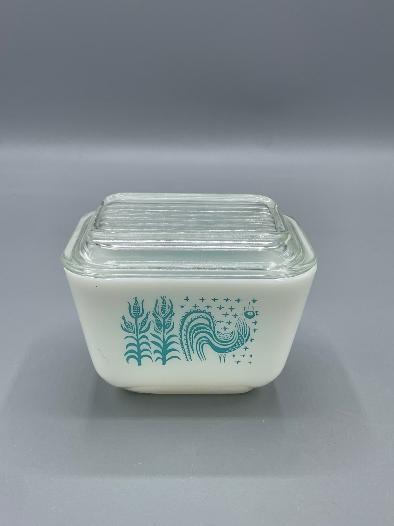 Pyrex Glass Refrigerator Dish with Lid, Model 501-B, 1 1/2 Cup Capacity (1 of 5)