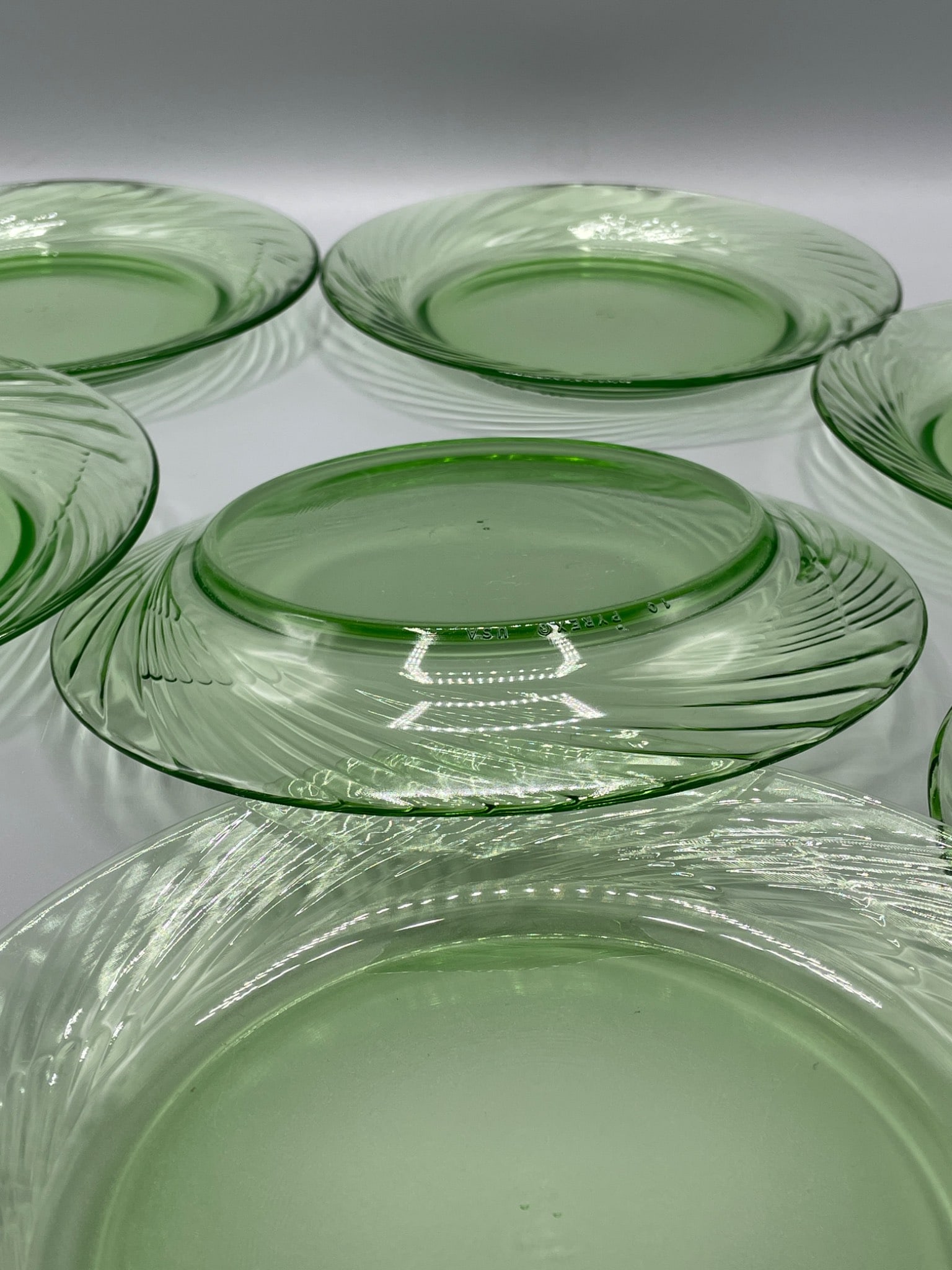 12 Pyrex Green Depression Glass Plates with Swirl Pattern - 5