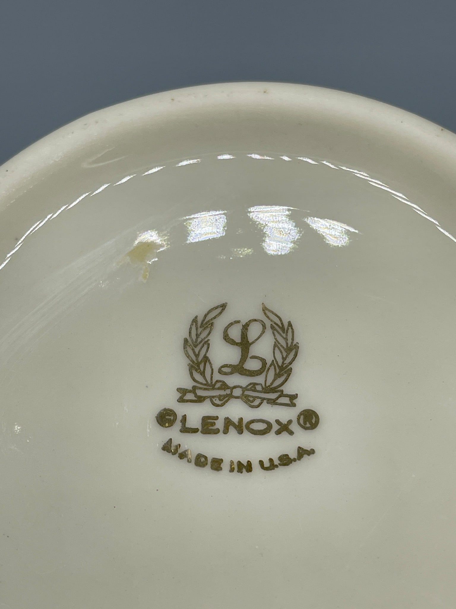 Lenox Ivory Vase With Heart Cutwork and Embossed Rose Design, Gold Trim - 5