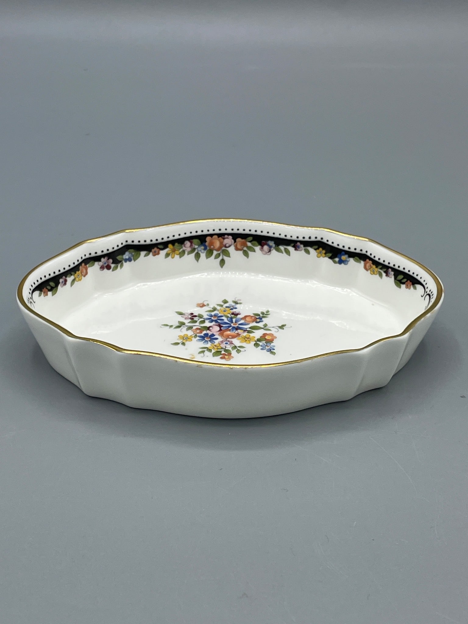 Wedgwood Bone China Osborne Oval Dish Made in England (1 of 6)