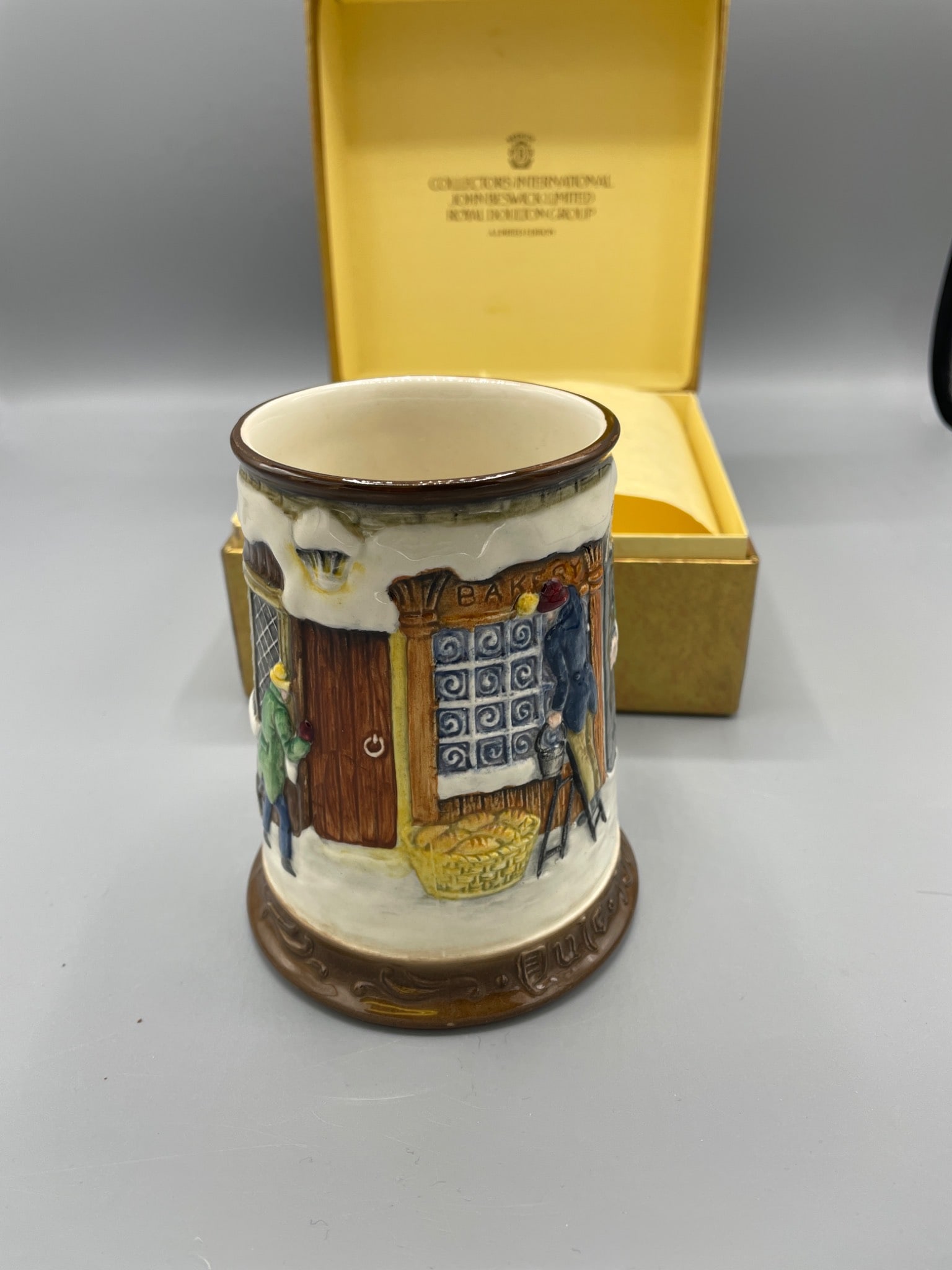 1977 Collectors International John Beswick Royal Doulton Group Mug, Limited Edition - 3